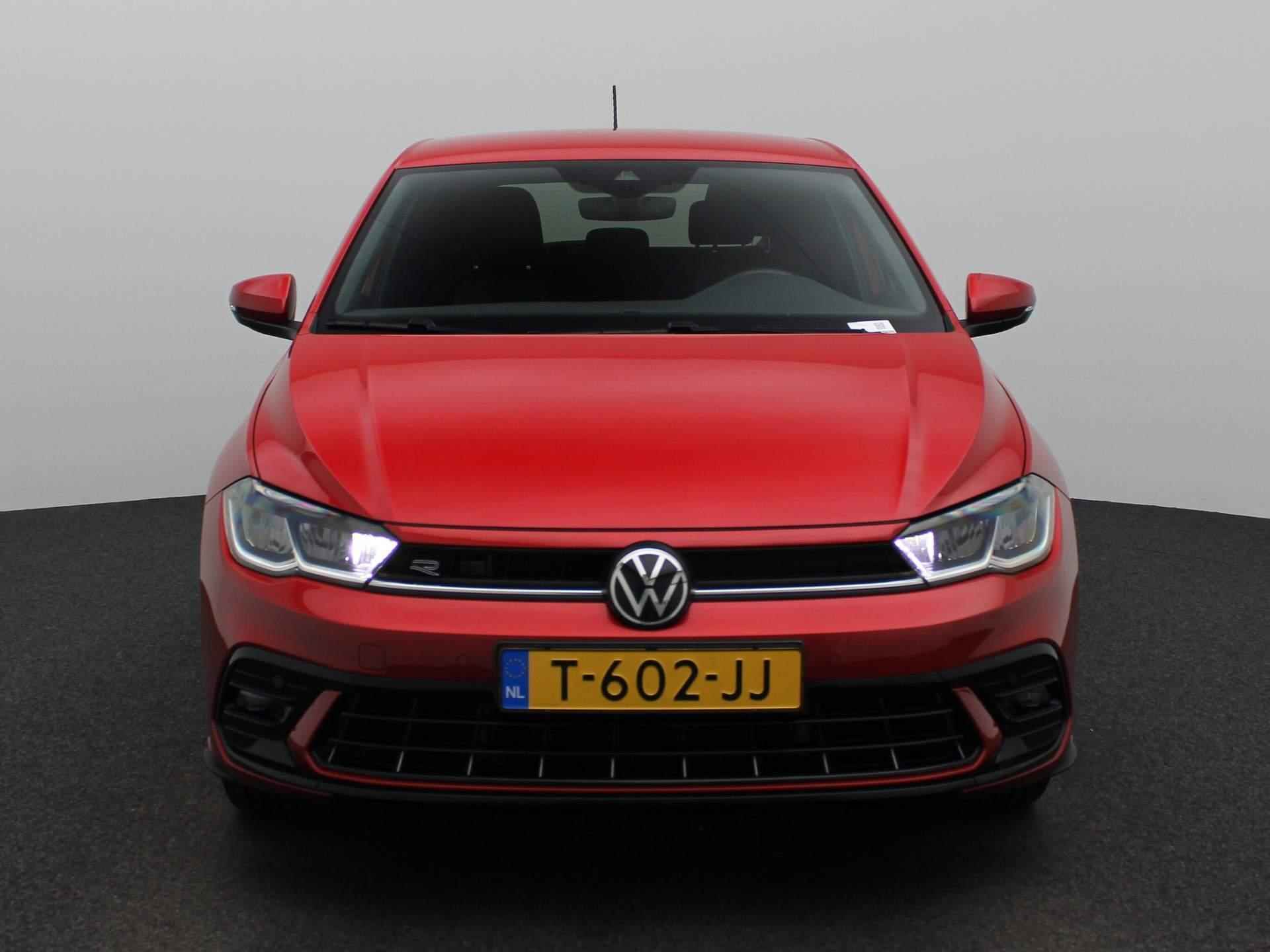 Volkswagen Polo 1.0 TSI R-Line | Navigatie | Airco | 17 Inch Velgen | Parkeersensoren Voor/Achter | LED | Cruise Control | - 3/38