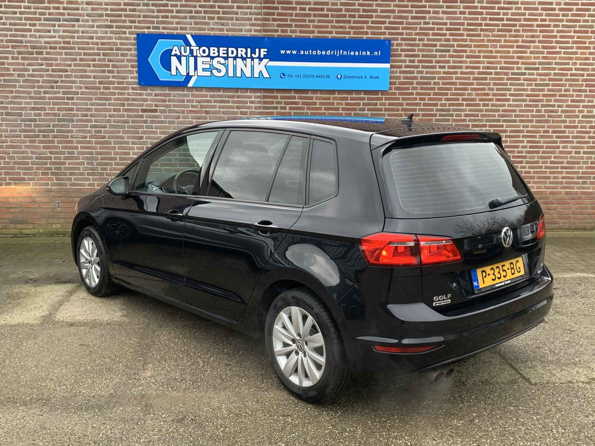 Volkswagen Golf Sportsvan 1.4 TSI Highline - 9/41