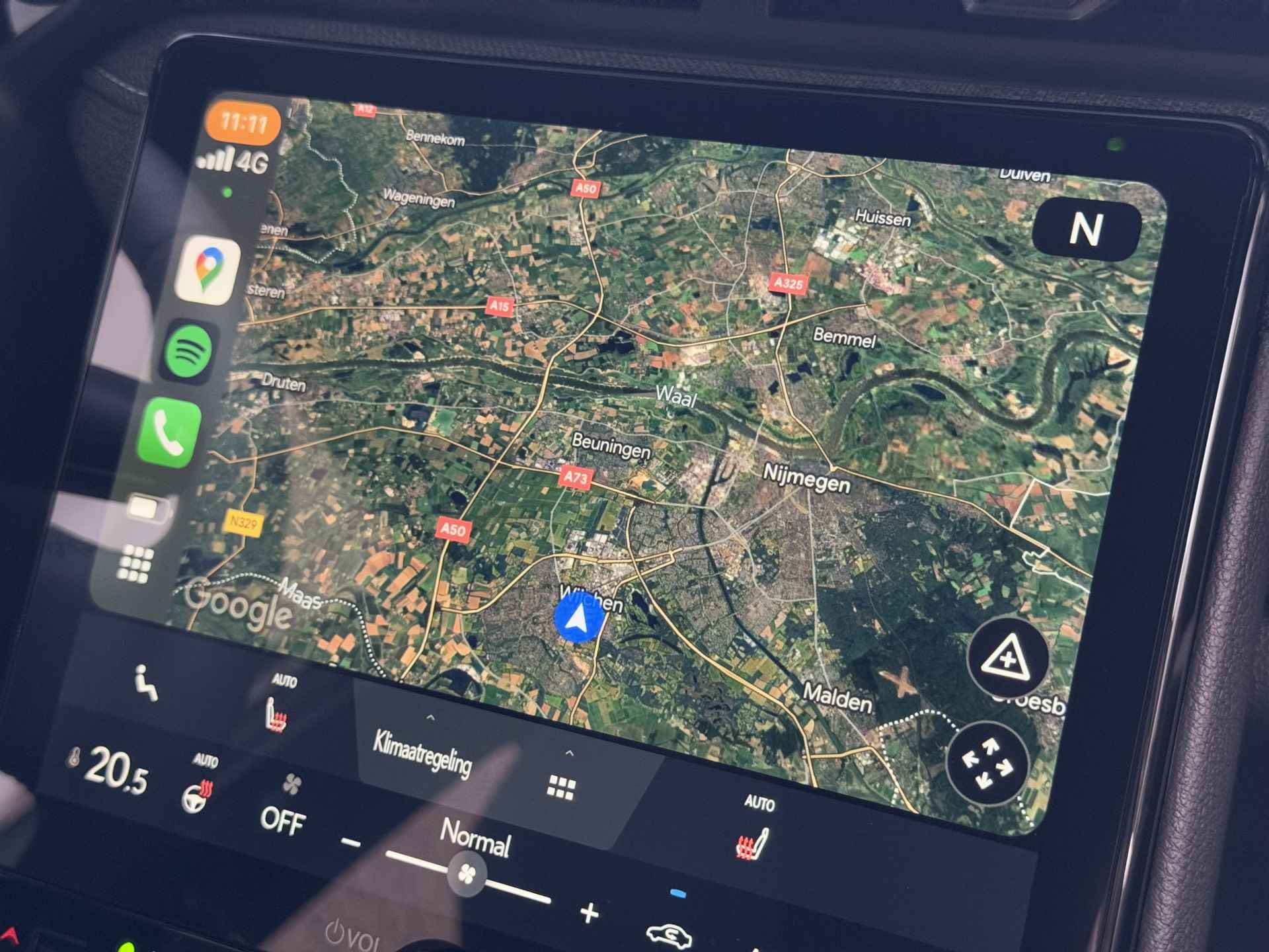 Lexus LBX HYBRID 136PK CARPLAY NAVI STOEL/STUUR VERW. LED ADAP.CRUISE CAMERA PDC.2X - 50/87