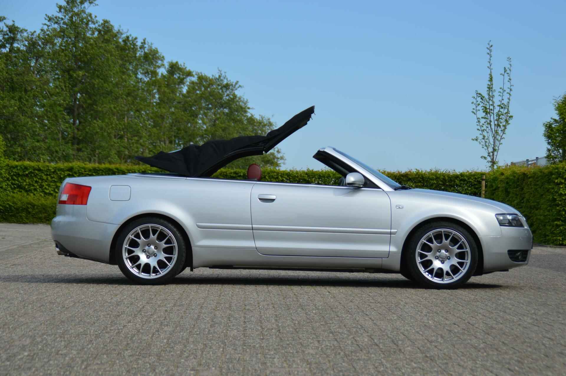 Audi A4 Cabriolet 2.4 V6 Pro Line automaat - 55/80