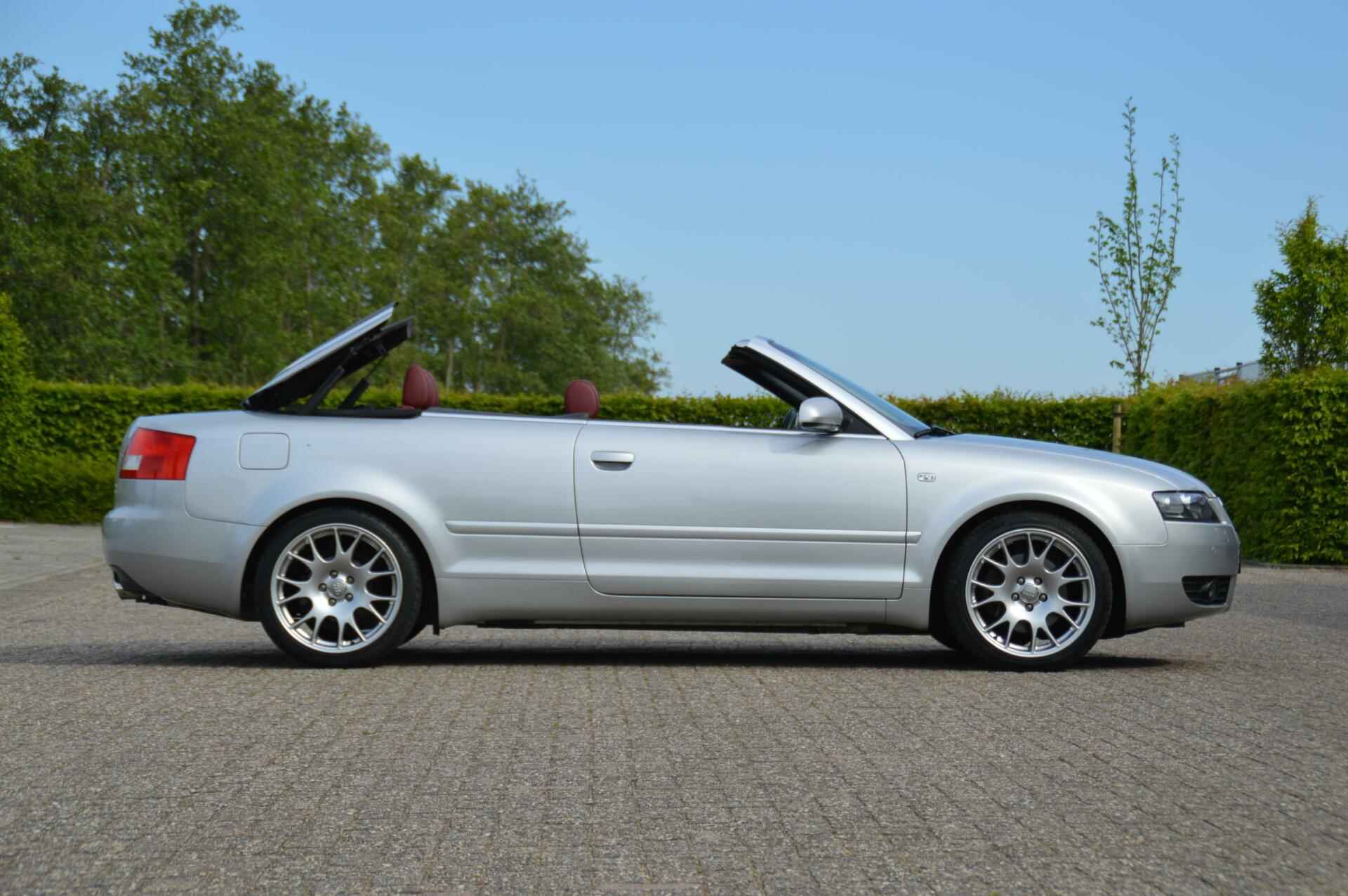 Audi A4 Cabriolet 2.4 V6 Pro Line automaat - 60/80