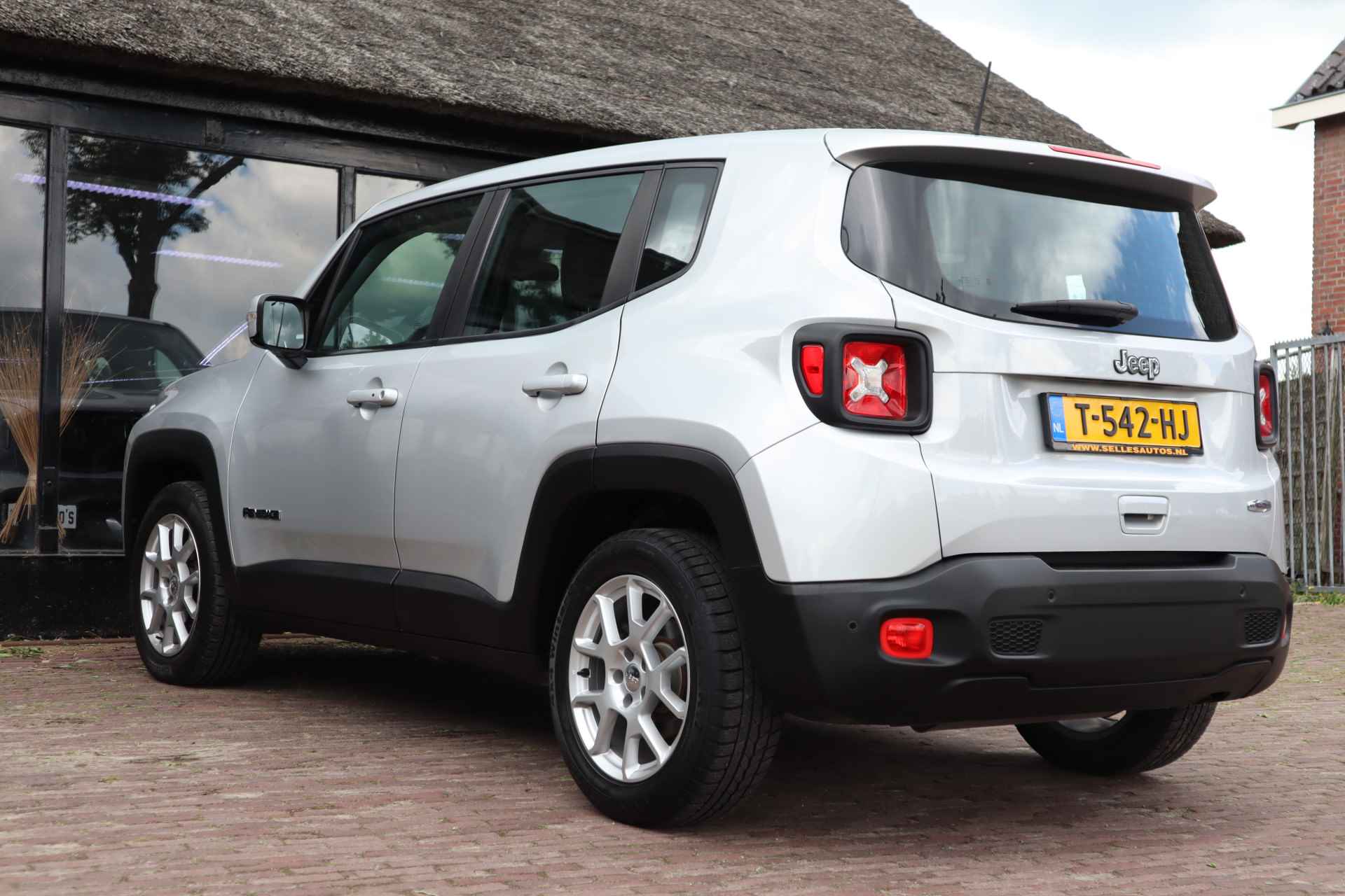 Jeep Renegade 1.0T Longitude | Keyless | DAB Radio | Android Auto | Apple Carplay | Reservewiel - 33/41