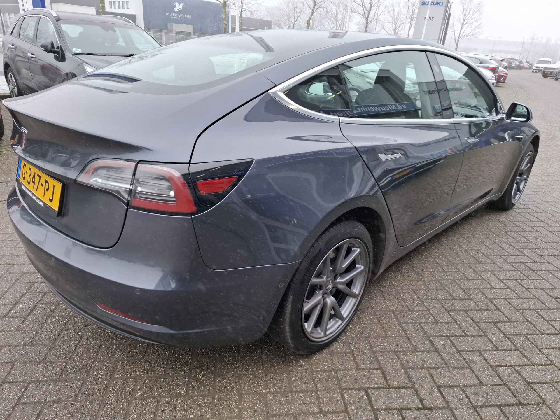 Tesla Model 3 Standard RWD Plus 60 kWh | panoramadak | spraakbediening | camera | climate control | info Jeroen van Erp - 7/28