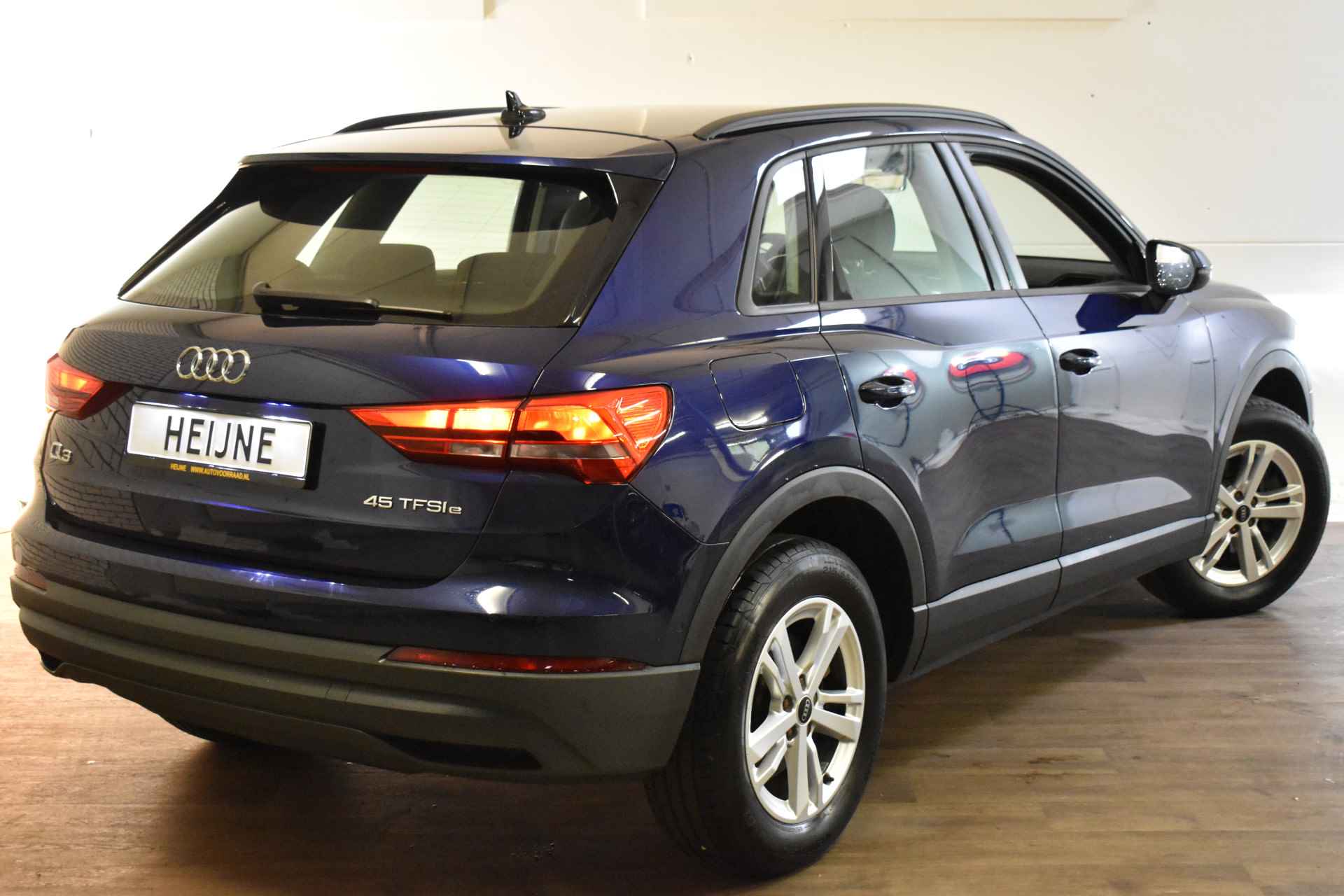 Audi Q3 45 TFSIe 245PK HYBRID PRO-LINE ALCANTARA/NAVI/VIRTUAL - 3/35