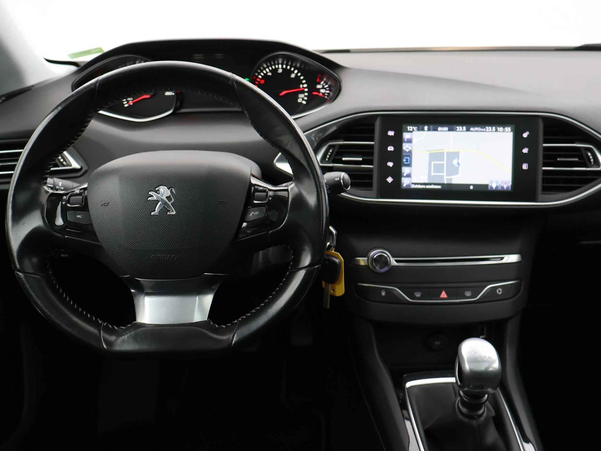 Peugeot 308 SW 1.6 BLUEHDI EXECUTIVE *BTW* + CAMERA | PANORAMA | TREKHAAK | NAVIGATIE | CRUISE CONTROL - 4/29