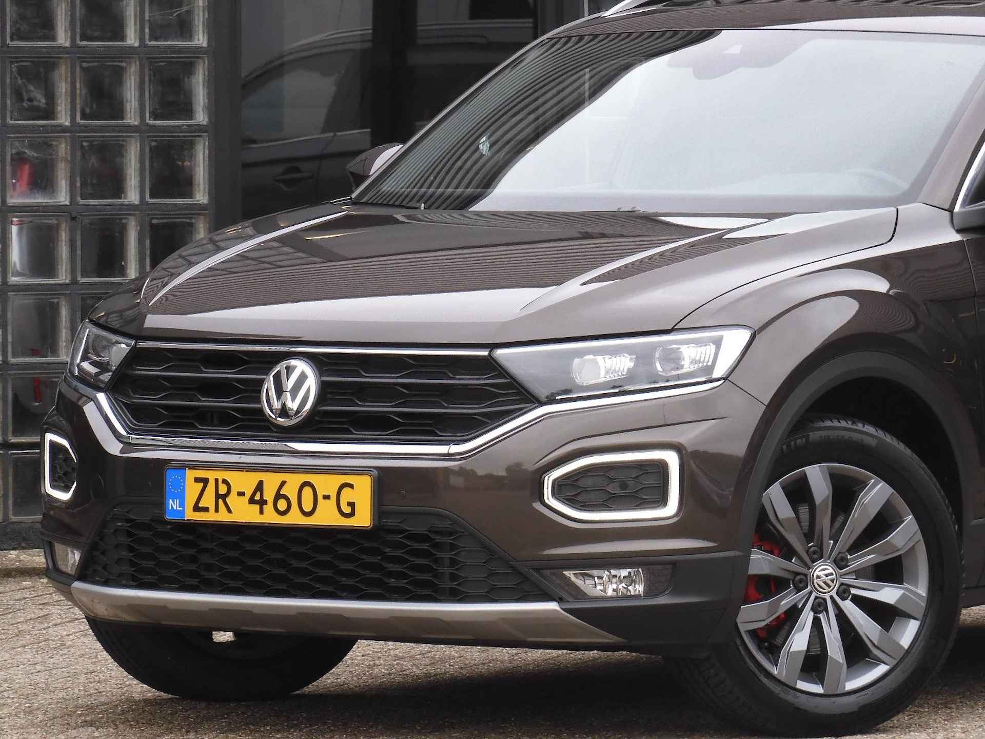 Volkswagen T-Roc 1.5TSi SPORT/ PANORAMADAK/ CAMERA/ BEATS/ TREKHAAK - 29/36