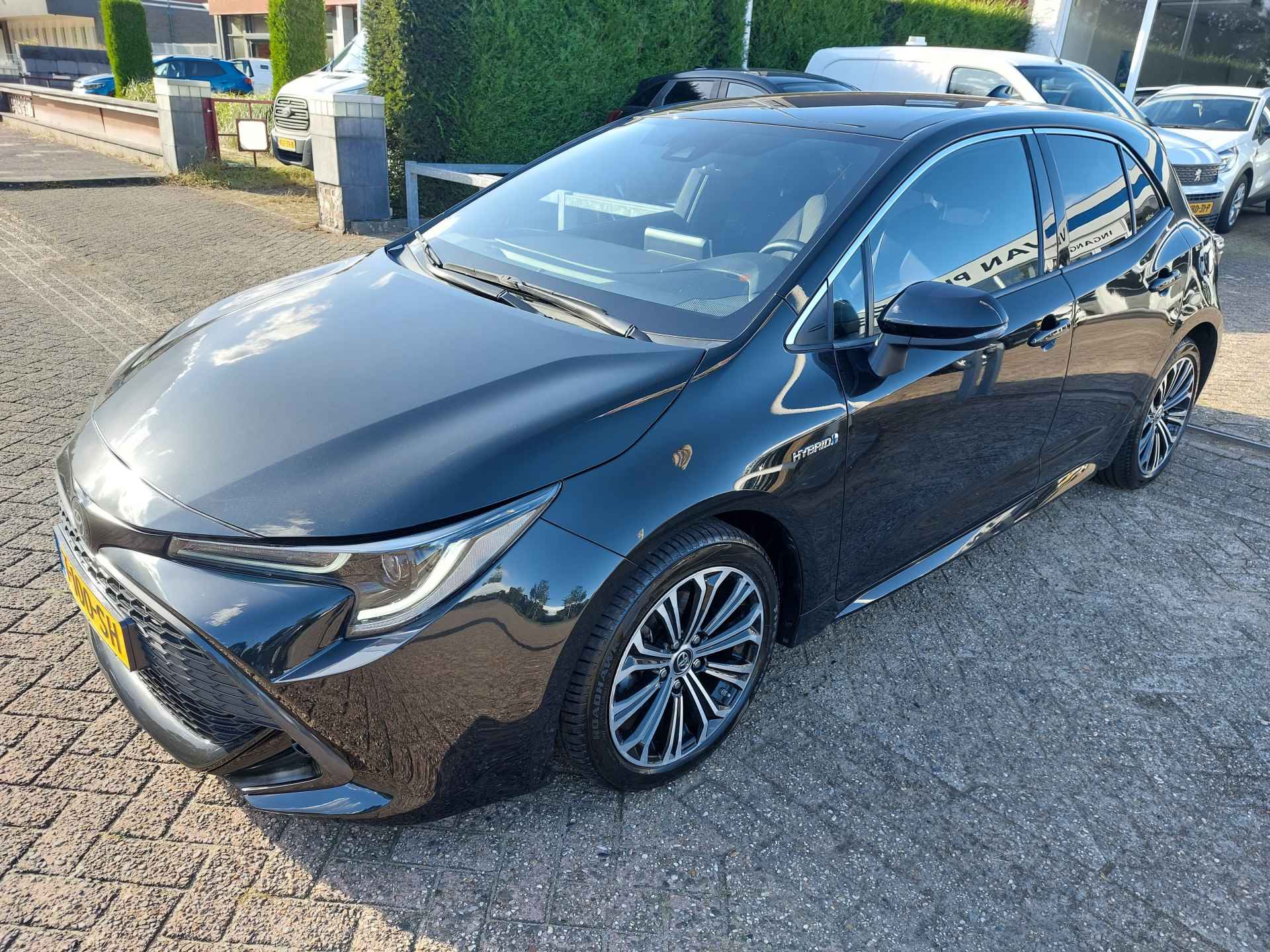 Toyota Corolla 1.8 Hybrid CLIMA/NAVI/ADAPTIVE CRUISE - 2/23