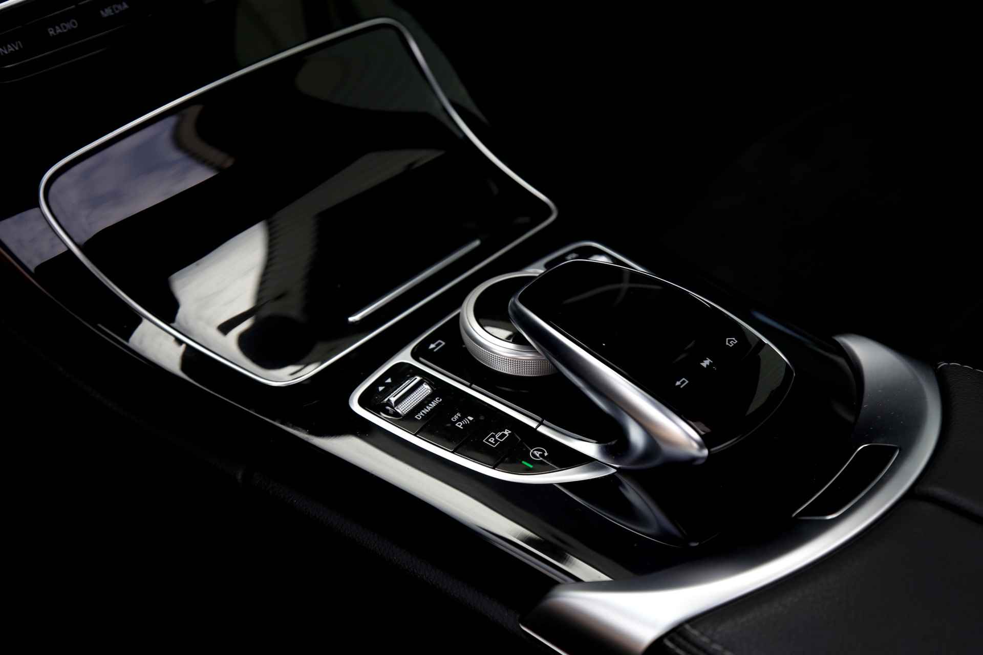 Mercedes-Benz C-Klasse Coupé 180 AMG 9-G Aut.*Perfect MB Onderh.*1ste Eig!*Pano/Sfeerverl./Virtual Cockpit/Diamond grille/LED Koplampen/ACC/Apple Carpl - 16/62