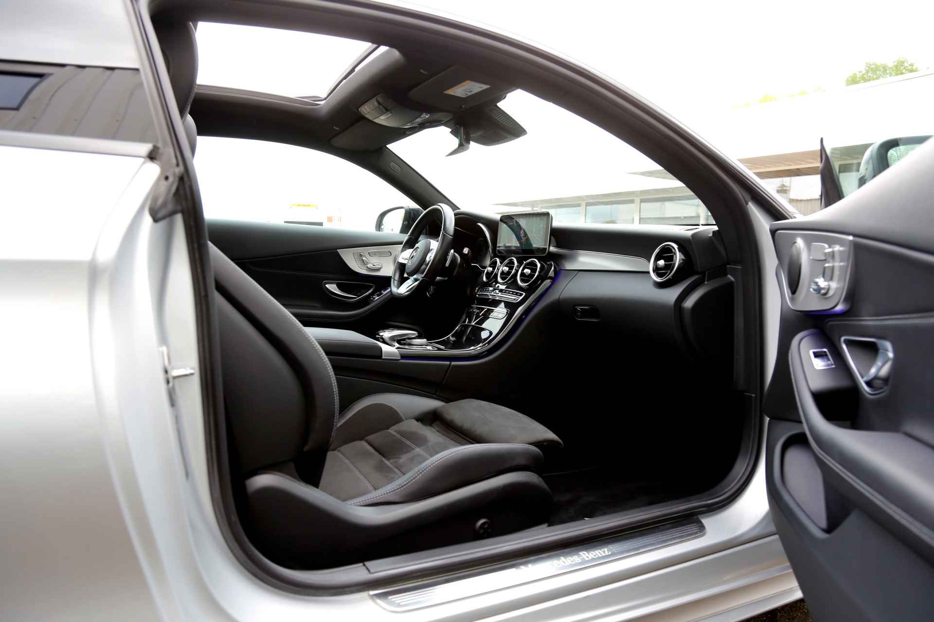 Mercedes-Benz C-Klasse Coupé 180 AMG 9-G Aut.*Perfect MB Onderh.*1ste Eig!*Pano/Sfeerverl./Virtual Cockpit/Diamond grille/LED Koplampen/ACC/Apple Carpl - 29/62