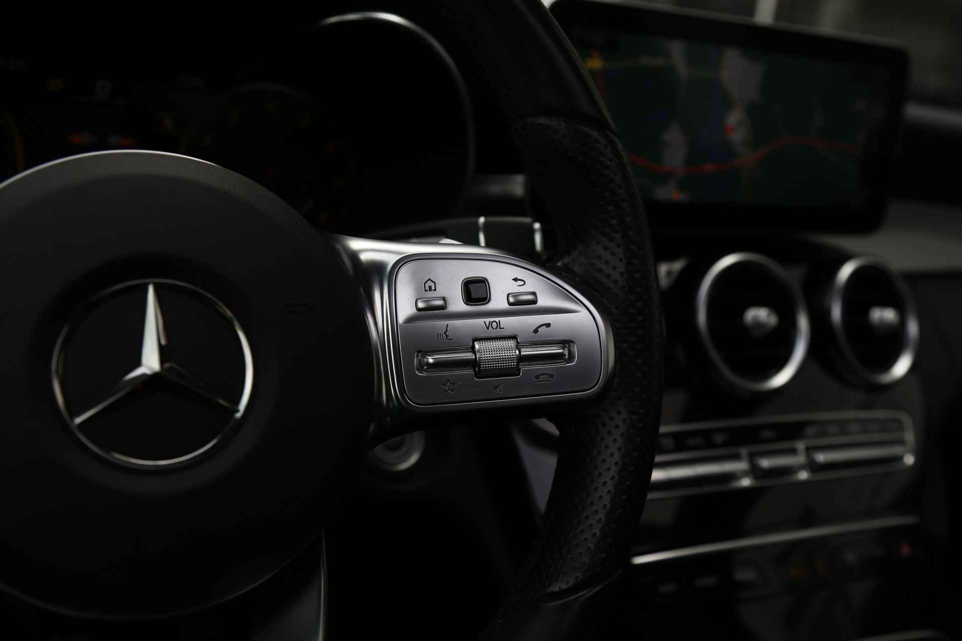 Mercedes-Benz C-Klasse Coupé 180 AMG 9-G Aut.*Perfect MB Onderh.*1ste Eig!*Pano/Sfeerverl./Virtual Cockpit/Diamond grille/LED Koplampen/ACC/Apple Carpl - 40/62