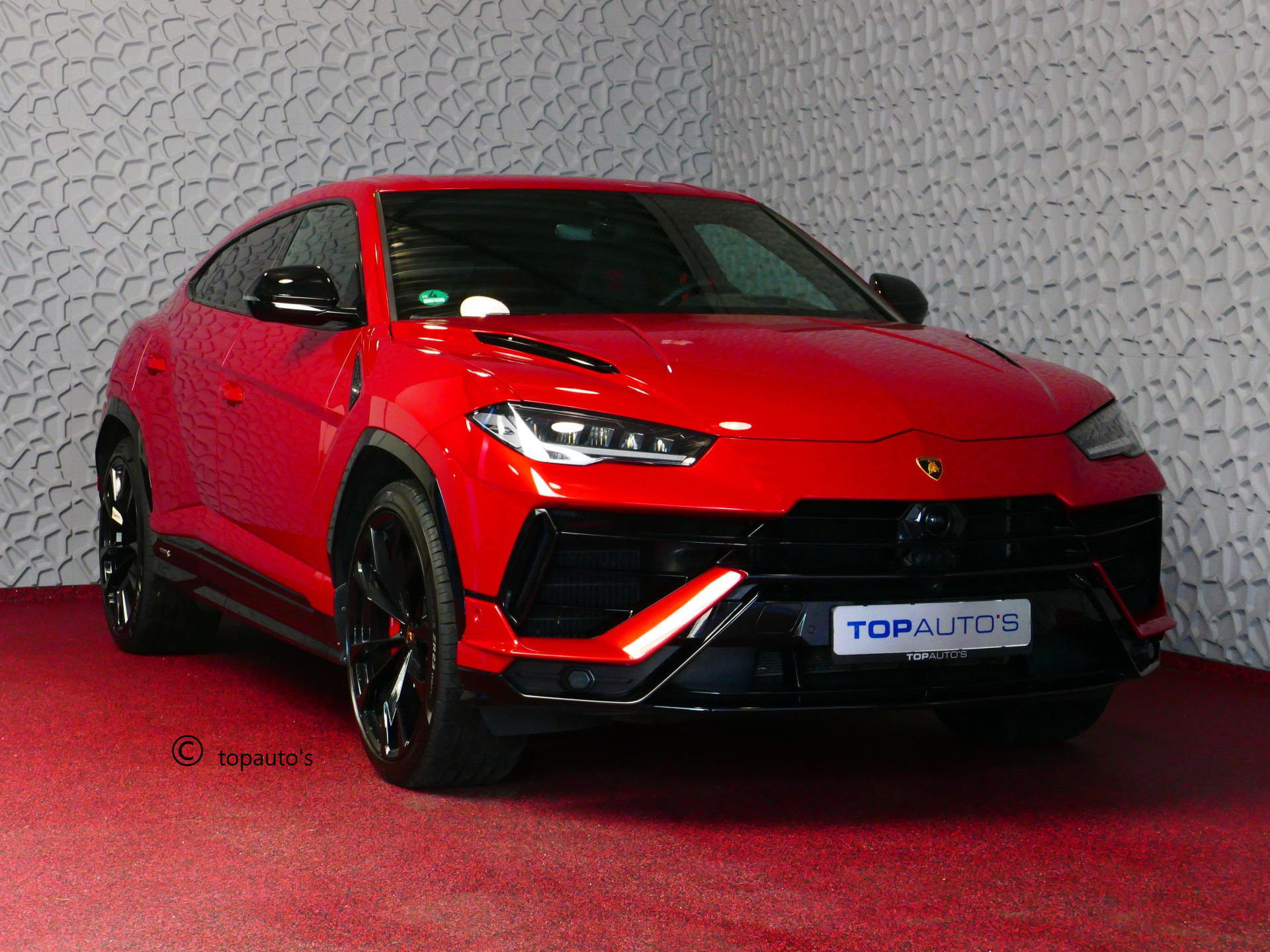 Lamborghini Urus 4.0 V8 S 666 PK B&O CARBON PACK PANO 23'' KERAMISCH PPF MASSAGE STOELVENTILATIE STOEL/STUUR VERW BLACK PACK CARBON MOTORKAP