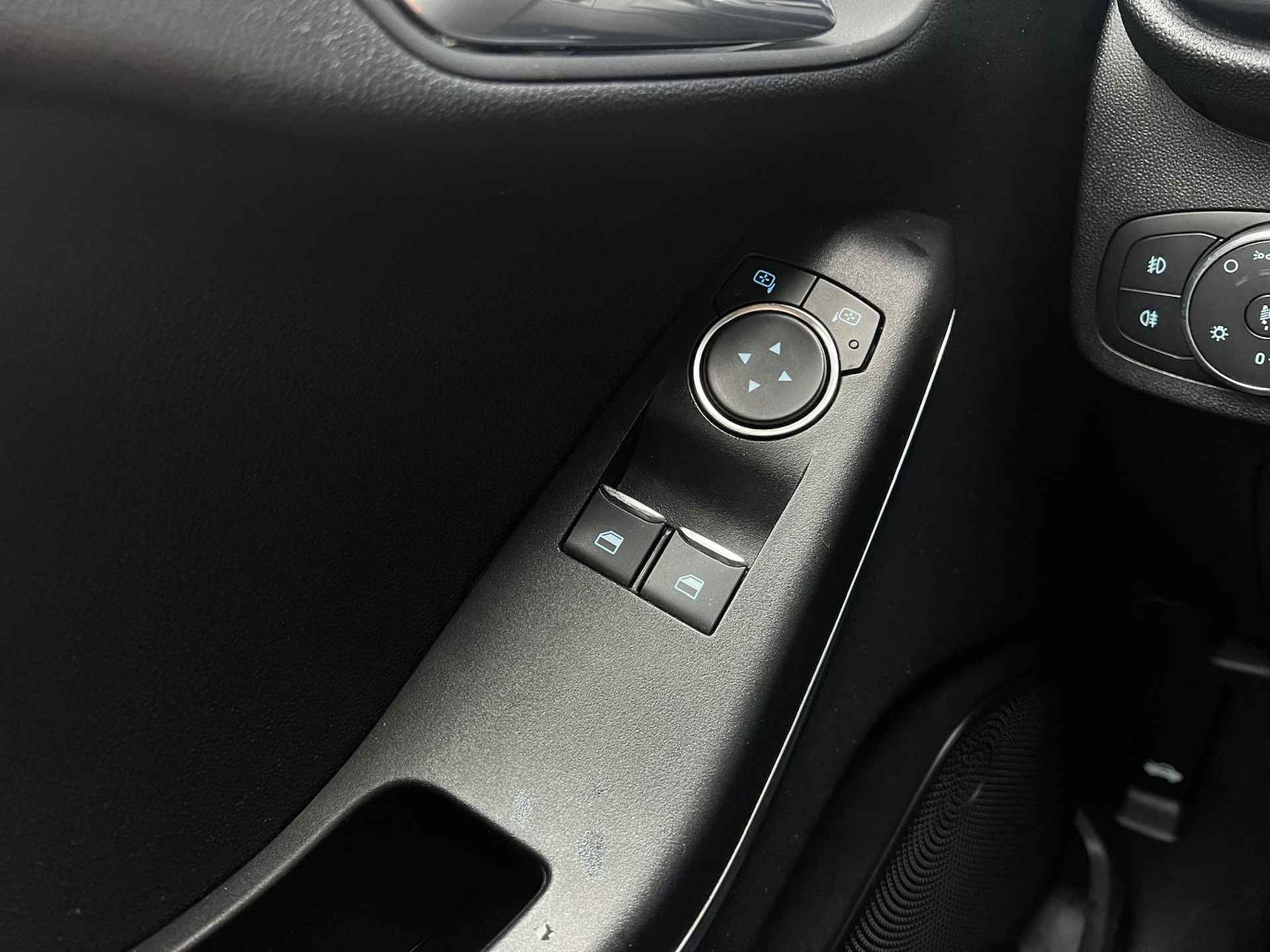 Ford Fiesta 1.0 EcoBoost ST-Line | Apple Carplay | NAVI | Cruise C. | Climate C. | 17 inch - 19/33