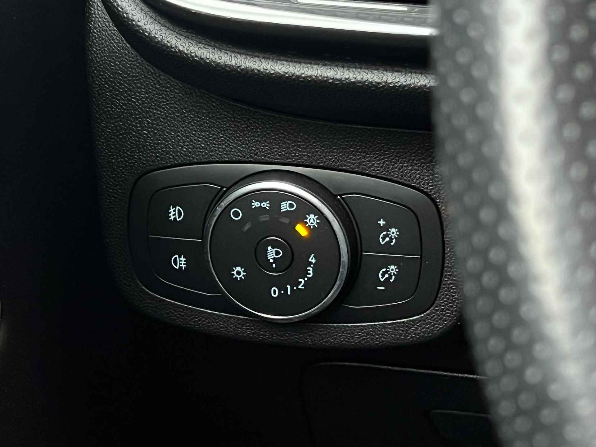 Ford Fiesta 1.0 EcoBoost ST-Line | Apple Carplay | NAVI | Cruise C. | Climate C. | 17 inch - 20/33