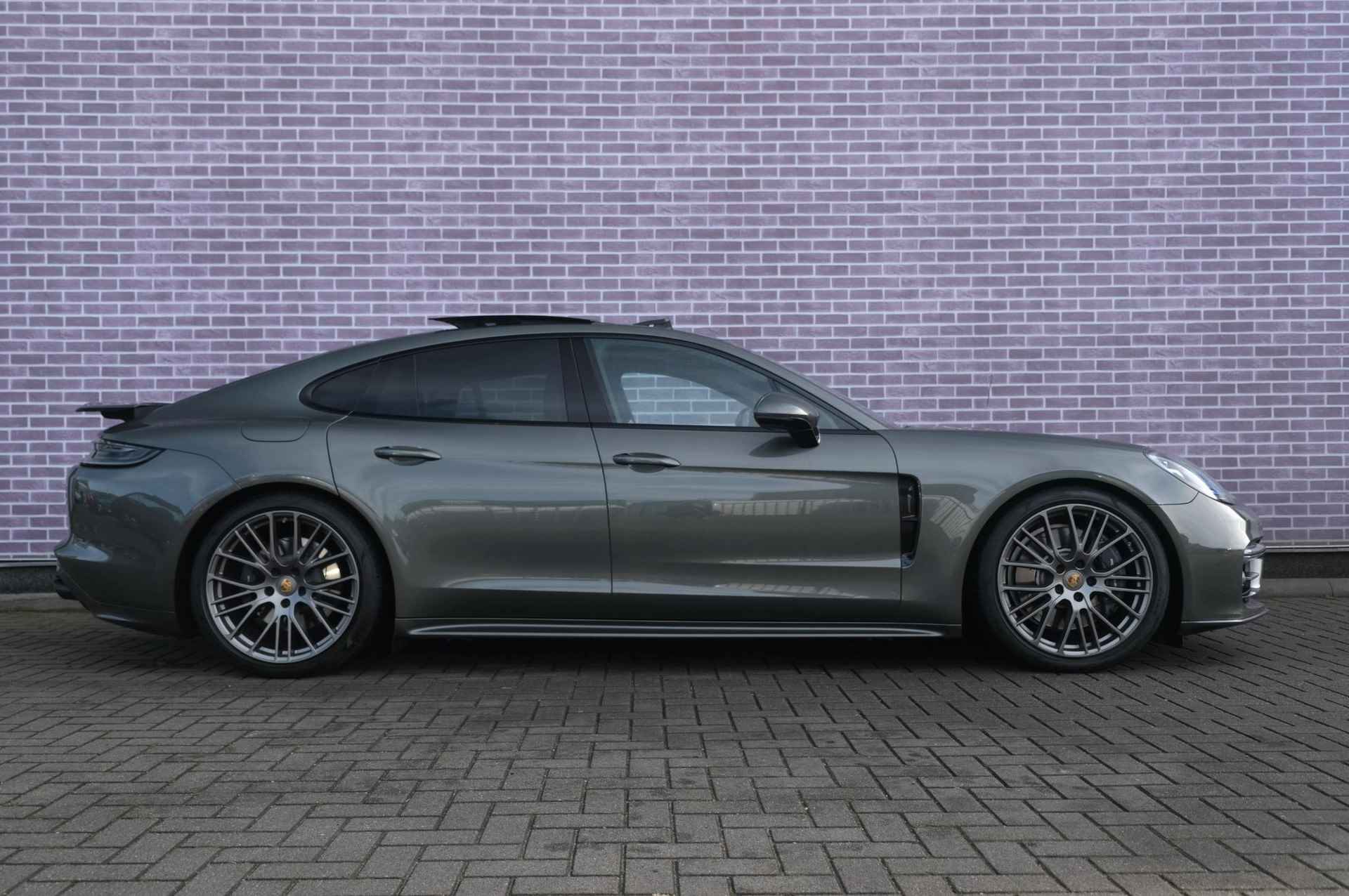 Porsche Panamera 2.9 4 E-Hybrid Platinum Edition | Fabrieksgarantie | Sport Chrono Pakket | Luchtvering | Soft Close |360 Camera | ACC | Apple Carplay/Android Auto | Porsche Entry & Drive - 42/53