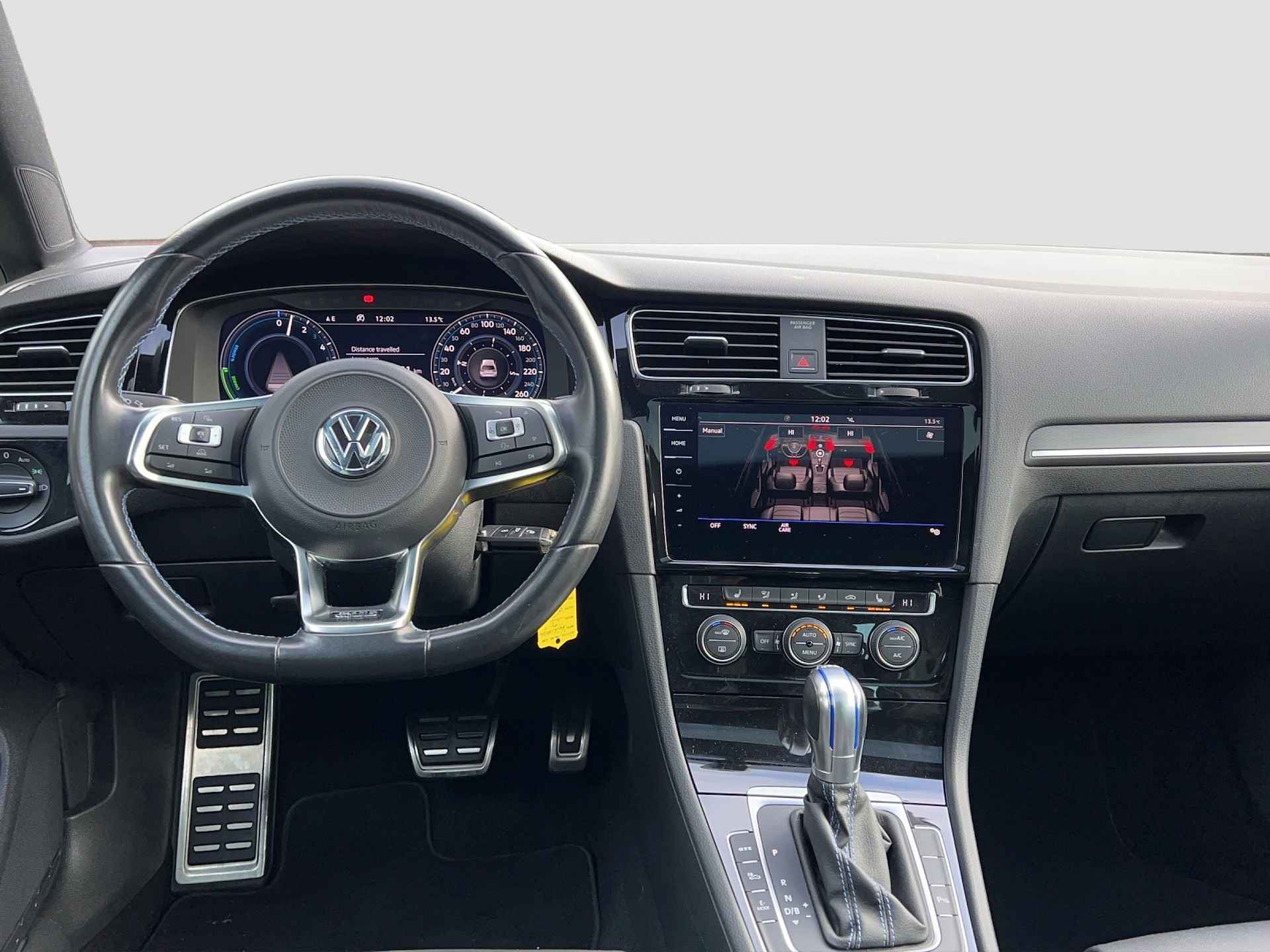 Volkswagen Golf 1.4 TSI PHEV GTE | volleder | panodak | virtual | camera | trekhaak | memory seat! - 16/36