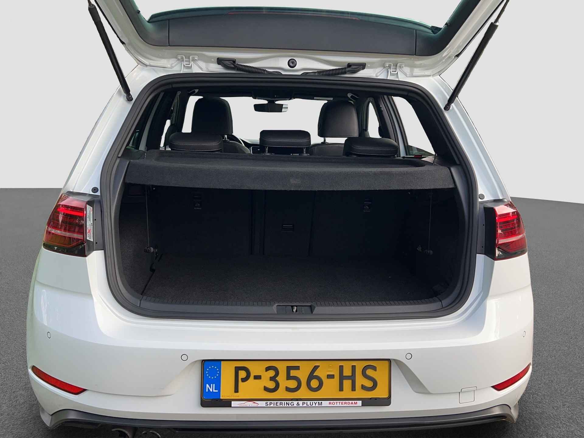 Volkswagen Golf 1.4 TSI PHEV GTE | volleder | panodak | virtual | camera | trekhaak | memory seat! - 20/36