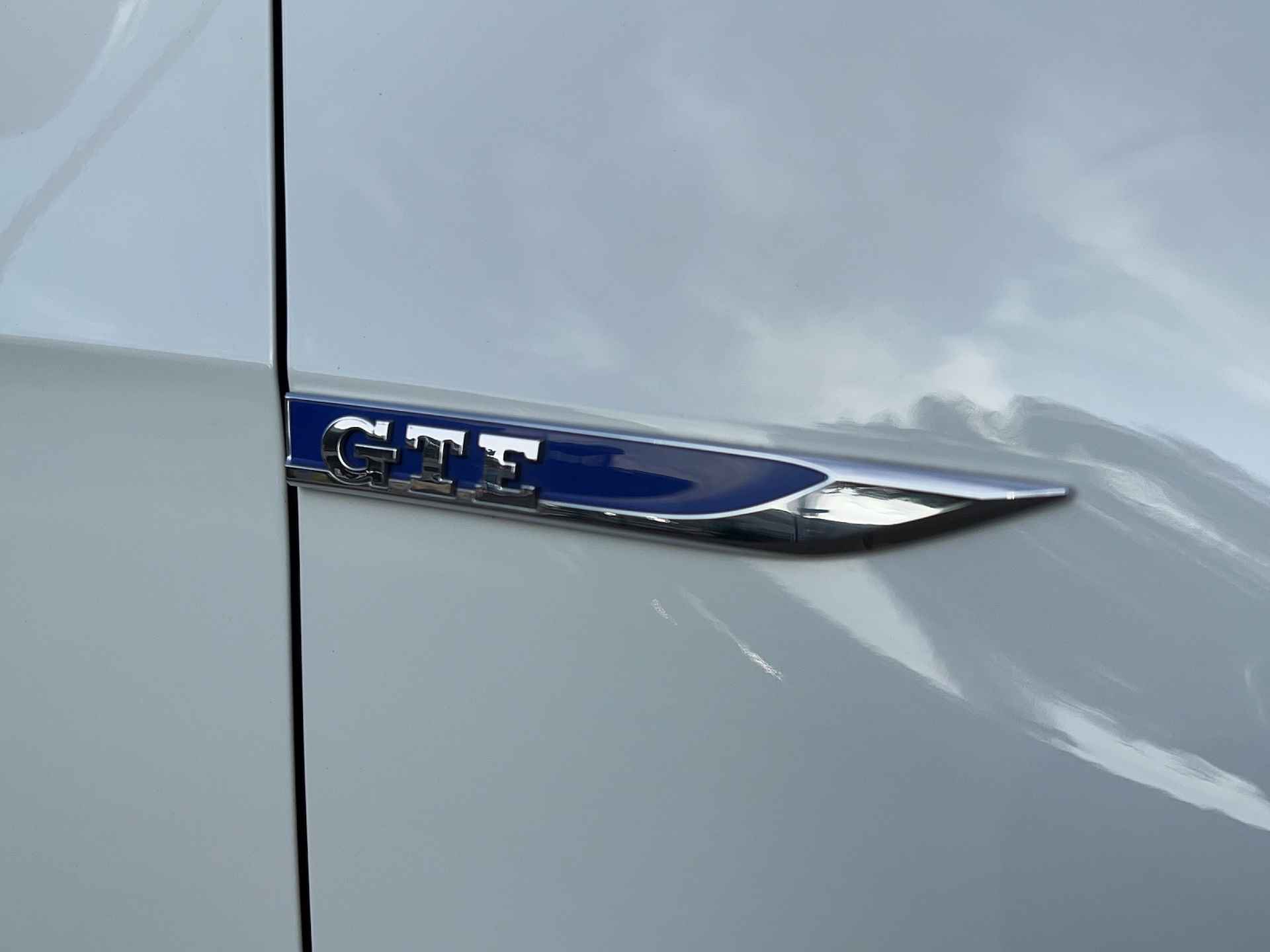 Volkswagen Golf 1.4 TSI PHEV GTE | volleder | panodak | virtual | camera | trekhaak | memory seat! - 25/36