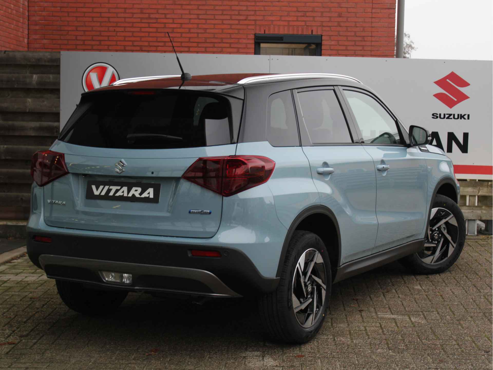 Suzuki Vitara 1.5 Hybrid Style Automaat Leder/Alcantara Bekleding. Adaptieve Cruise en Climate Control - 4/36