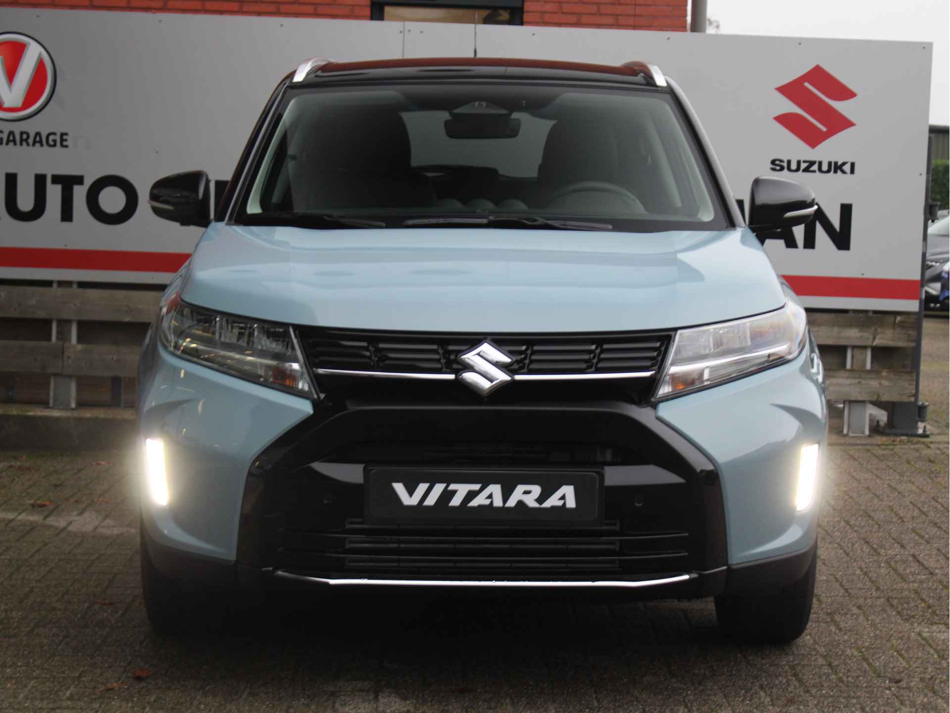 Suzuki Vitara 1.5 Hybrid Style Automaat Leder/Alcantara Bekleding. Adaptieve Cruise en Climate Control - 10/36