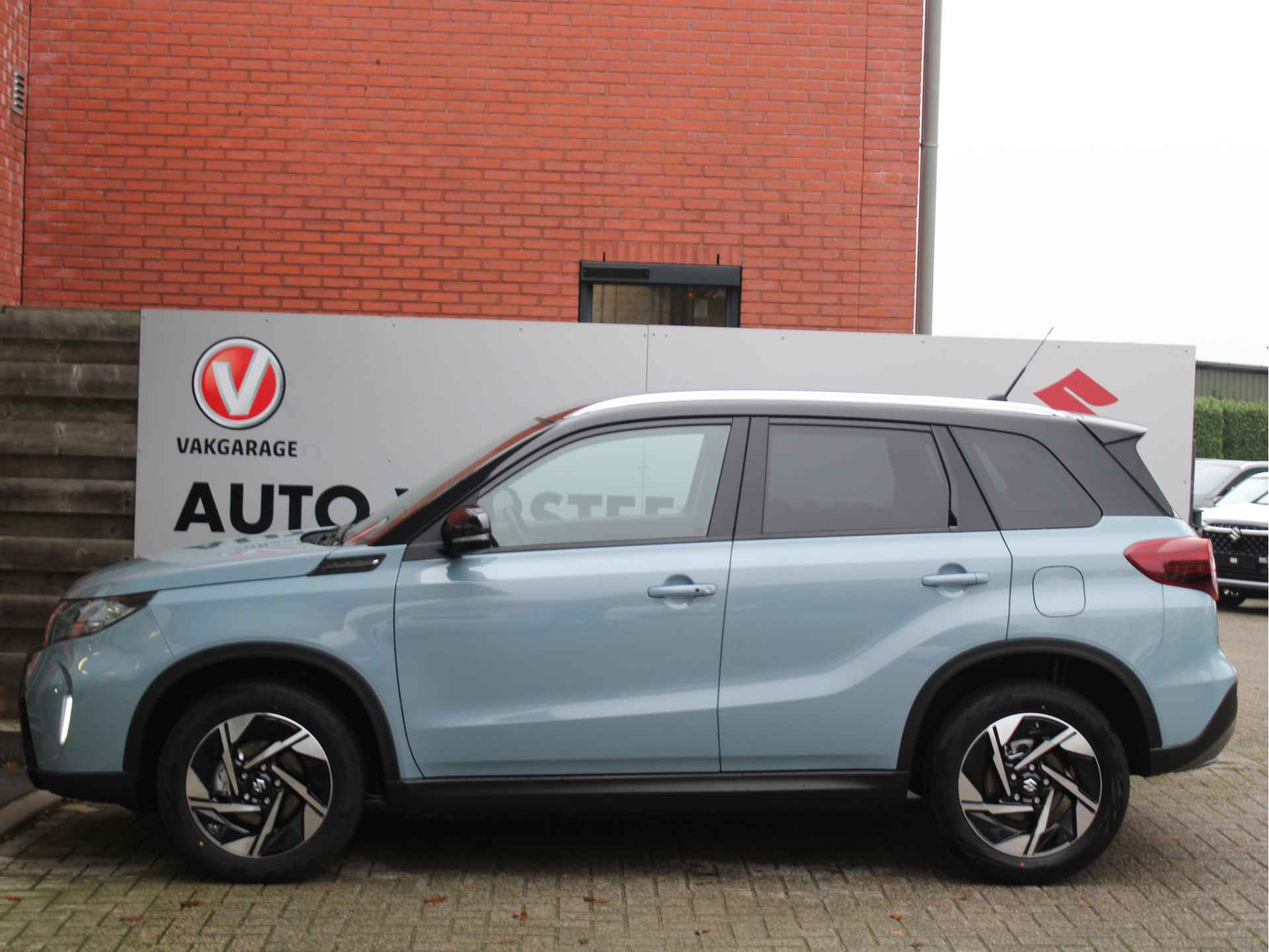 Suzuki Vitara 1.5 Hybrid Style Automaat Leder/Alcantara Bekleding. Adaptieve Cruise en Climate Control - 12/36