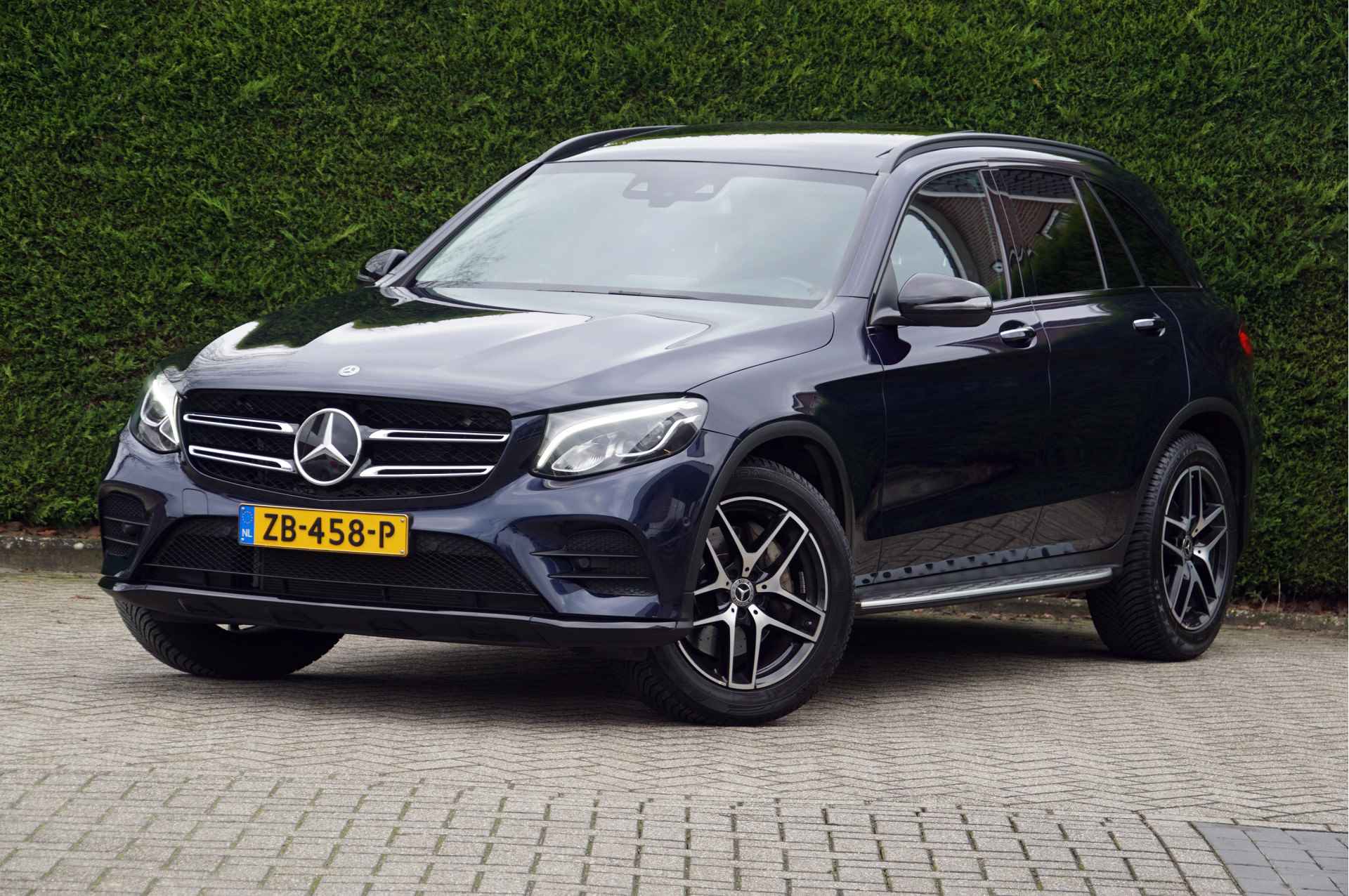 Mercedes-Benz GLC GLC 250 4M AMG line Night | Distronic HUD Panorama Keyless - 13/47