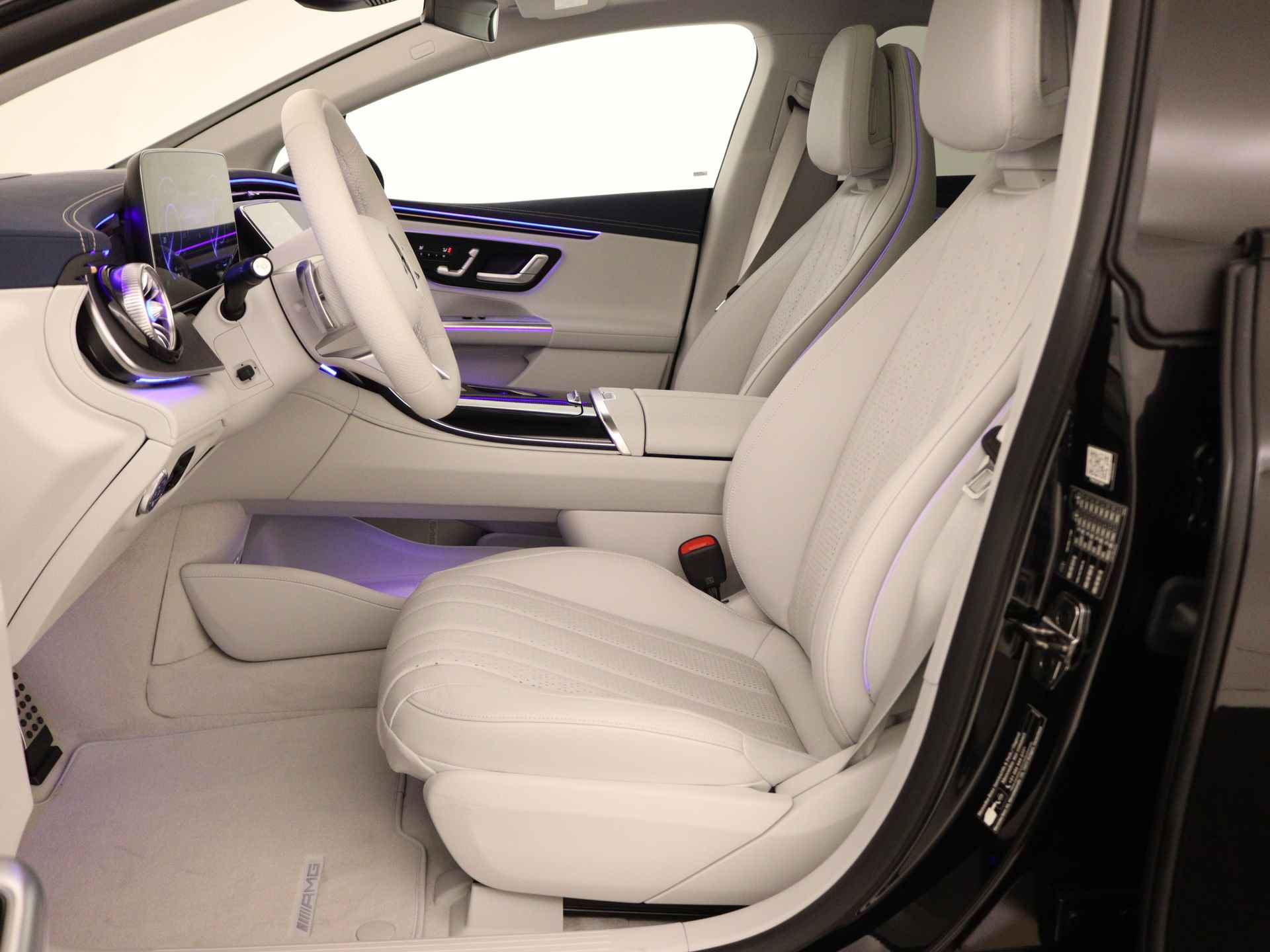Mercedes-Benz EQE 350 AMG Line | Premium Plus Pack | Nightpakket | Luchtvering | ENERGIZING-pakket plus | Akoestisch comfortpakket | Rijassistentiepakket plus | Burmester® 3D-Surround sound system | - 15/38