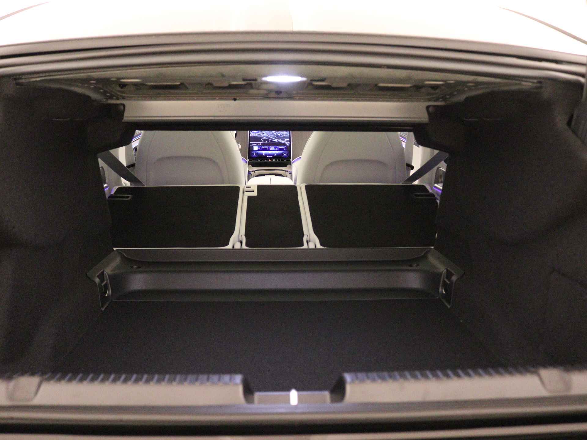 Mercedes-Benz EQE 350 AMG Line | Premium Plus Pack | Nightpakket | Luchtvering | ENERGIZING-pakket plus | Akoestisch comfortpakket | Rijassistentiepakket plus | Burmester® 3D-Surround sound system | - 34/38