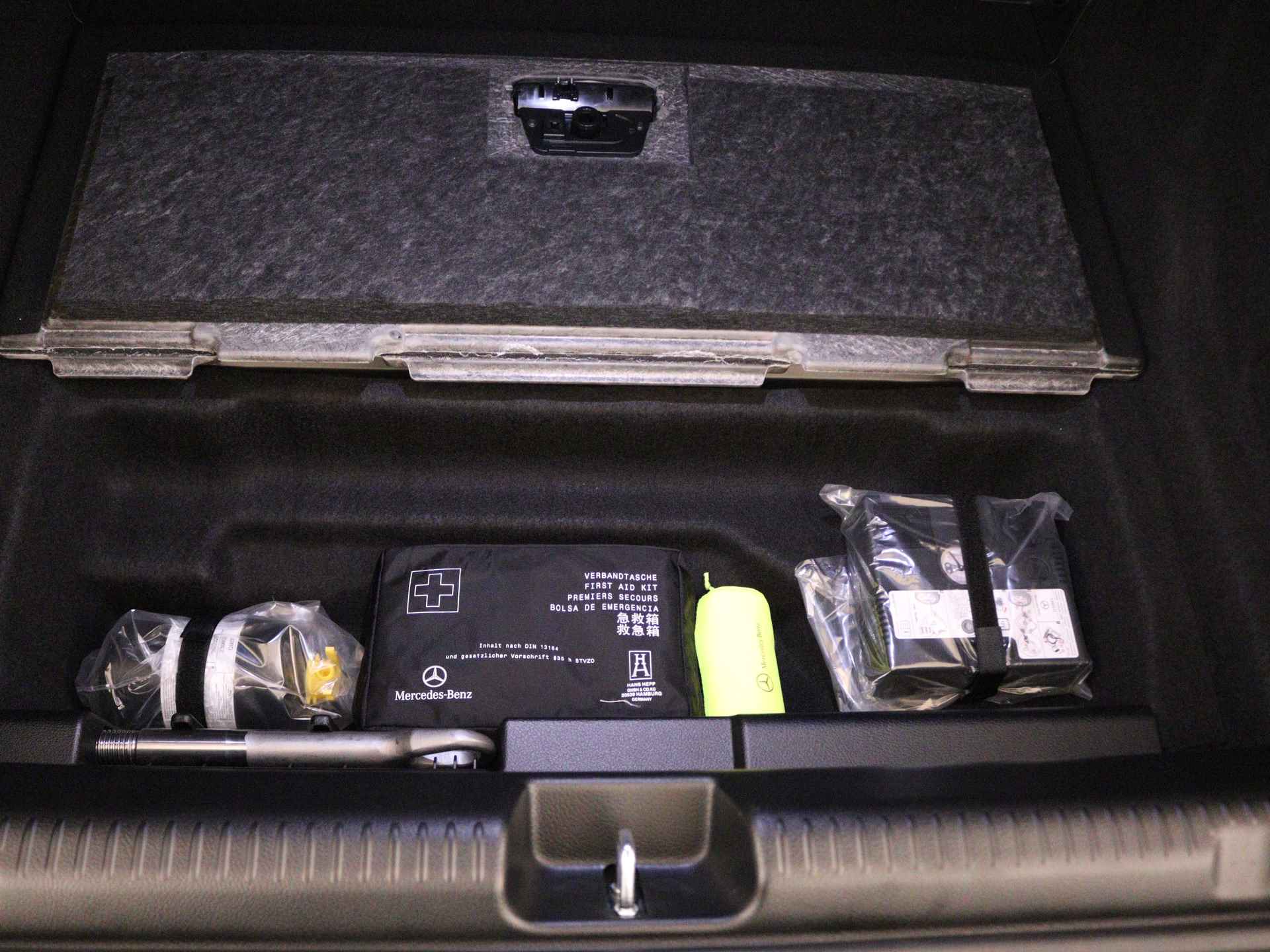 Mercedes-Benz EQE 350 AMG Line | Premium Plus Pack | Nightpakket | Luchtvering | ENERGIZING-pakket plus | Akoestisch comfortpakket | Rijassistentiepakket plus | Burmester® 3D-Surround sound system | - 35/38