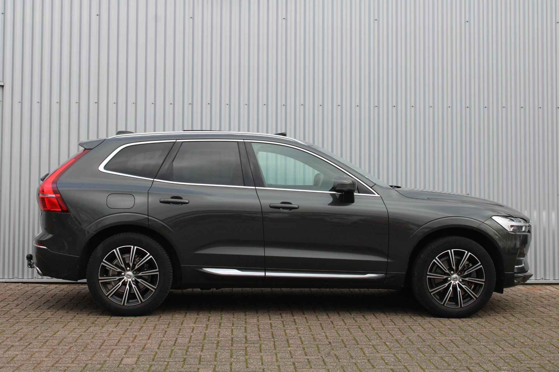 Volvo XC60 2.0 T5 Inscription, Panoramadak, Stoelventilatie + verwarming, Achteruitrijcamera, Trekhaak, Head-Up display, BLIS, Adaptieve Cruise Control, Voorstoelen met geheugenfunctie, Apple Carplay/Android Auto, - 3/30