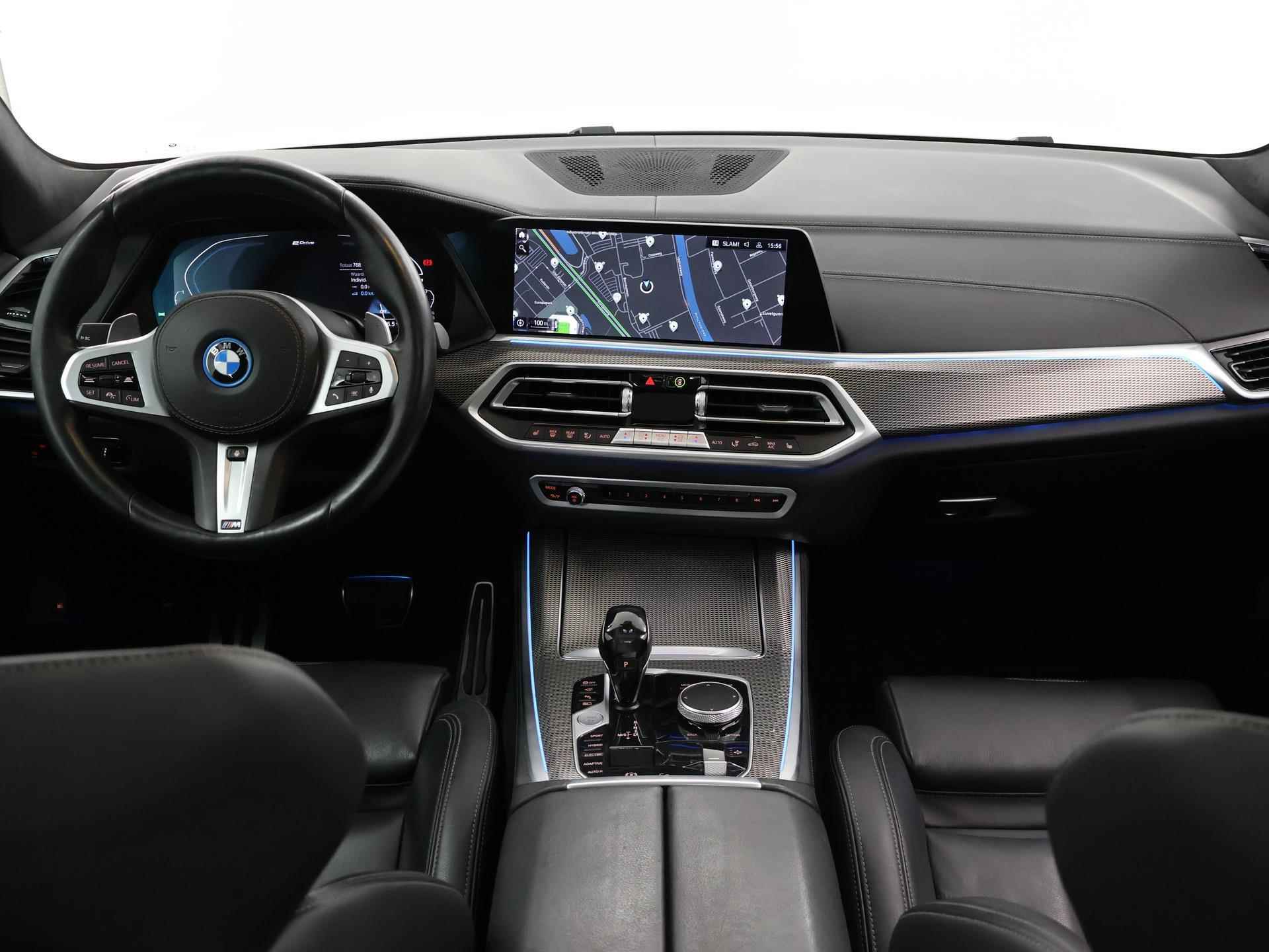 BMW X5 xDrive45e High Executive M-Sport | Sky Lounge Panormadak | Trekhaak | Laser Licht | Luchtvering | Stoel&Stuurverwarming | Navigatie | Parkeercamera 360° | Rijassistent-Systeem | Shadowline | 22" Lichtmetaal | - 9/63