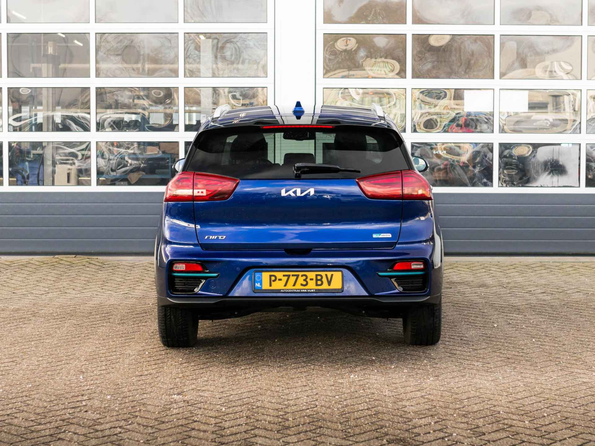 Kia e-Niro DynamicPlusLine 64 kWh | Apple Carplay/Android auto | Cruise control adaptief | Climate controle | Elektrisch schuifdak | Keyless start en entry | Full map navigatie | voorstoelen en stuur verwarmd. - 6/30