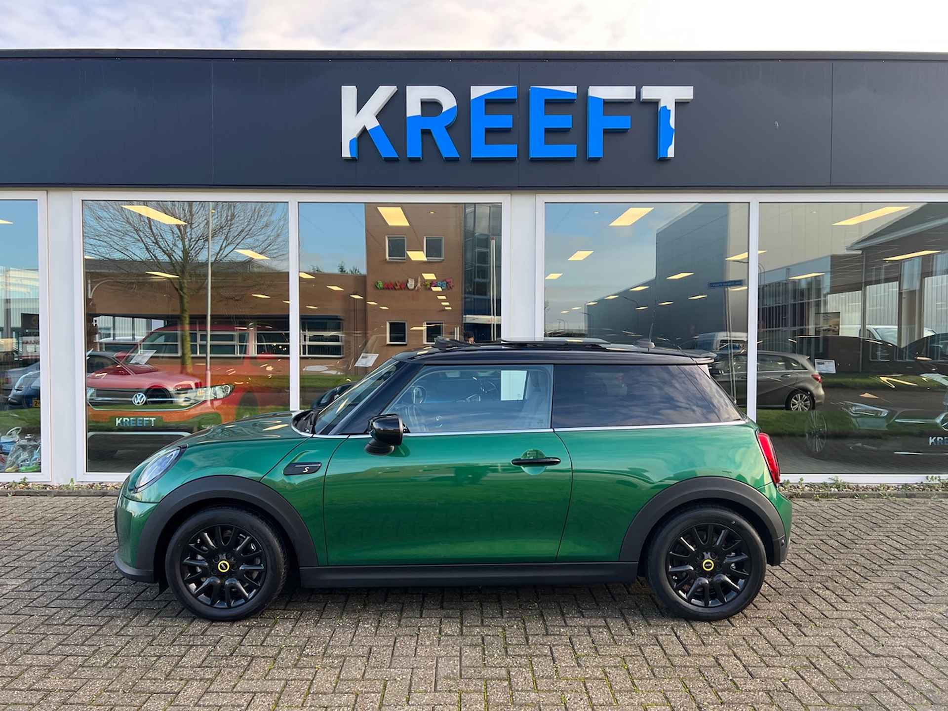 MINI Cooper S Electric Subsidie 2000EUR mogelijk! Camden Plus Edition British racing green - 2/34