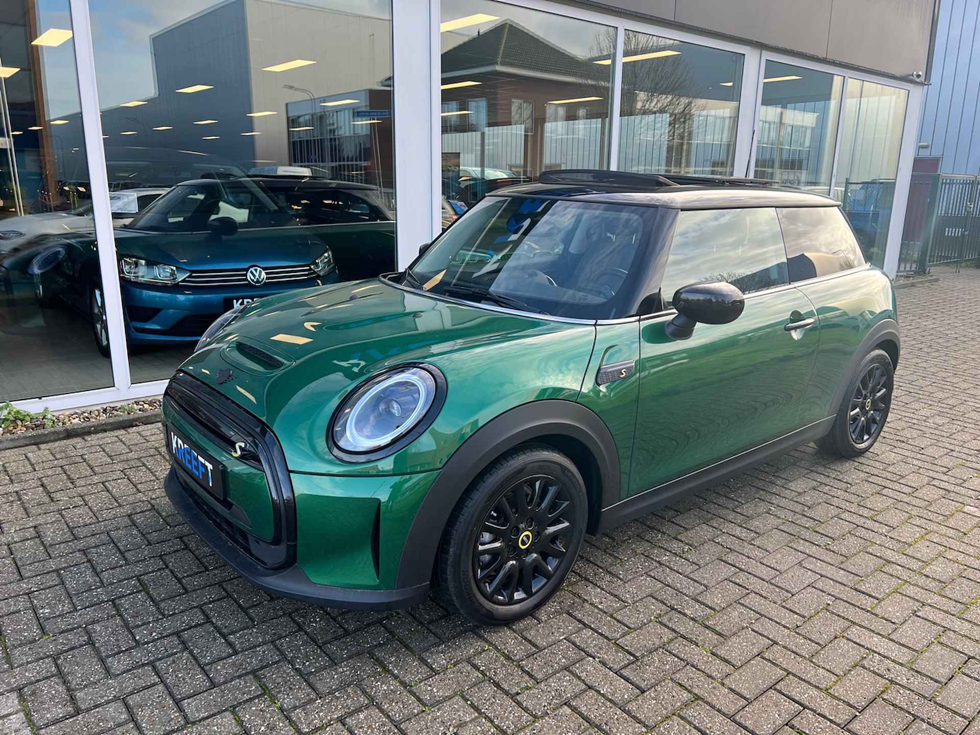 MINI Cooper S Electric Subsidie 2000EUR mogelijk! Camden Plus Edition British racing green - 3/34