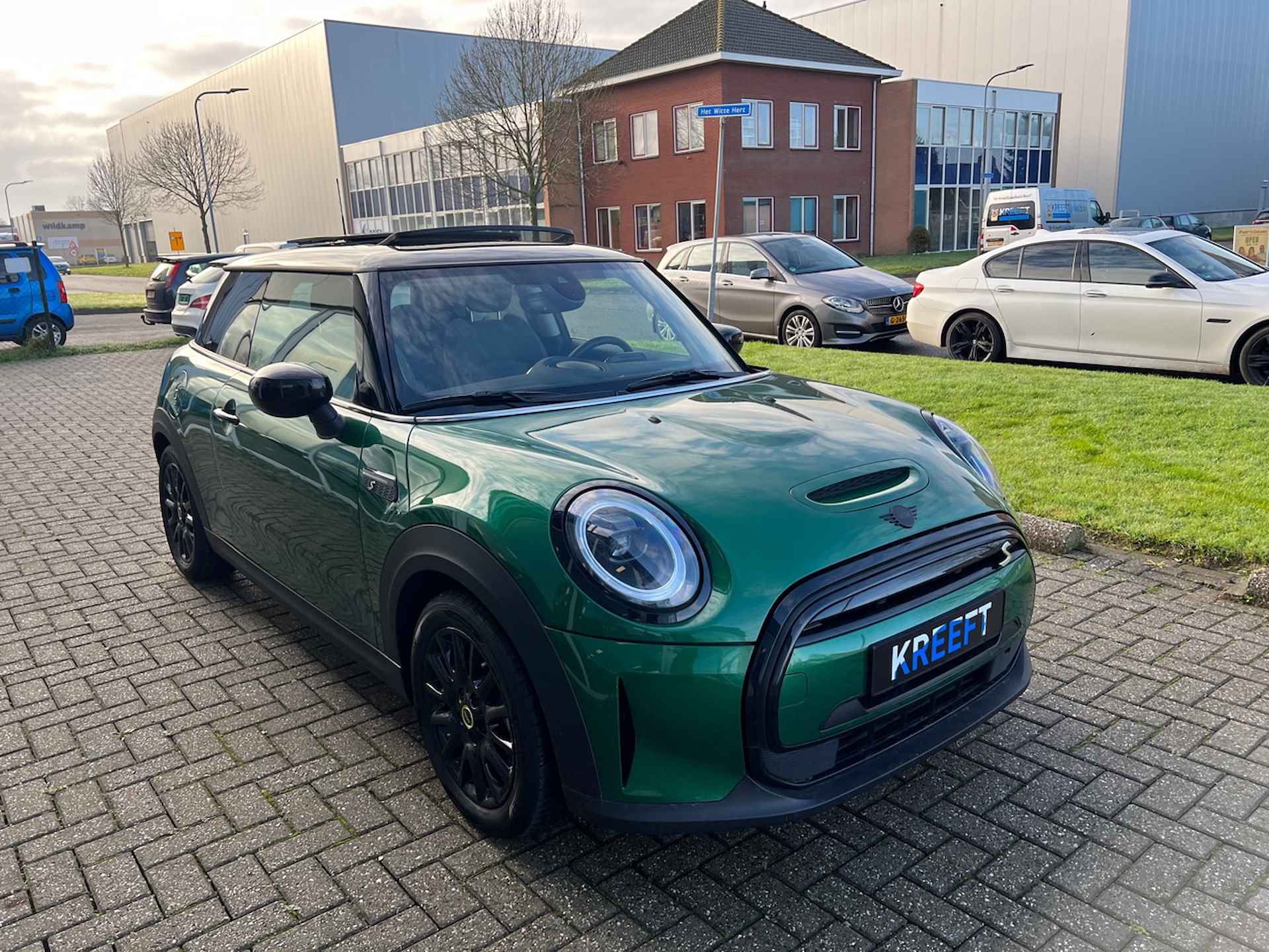 MINI Cooper S Electric Subsidie 2000EUR mogelijk! Camden Plus Edition British racing green - 5/34