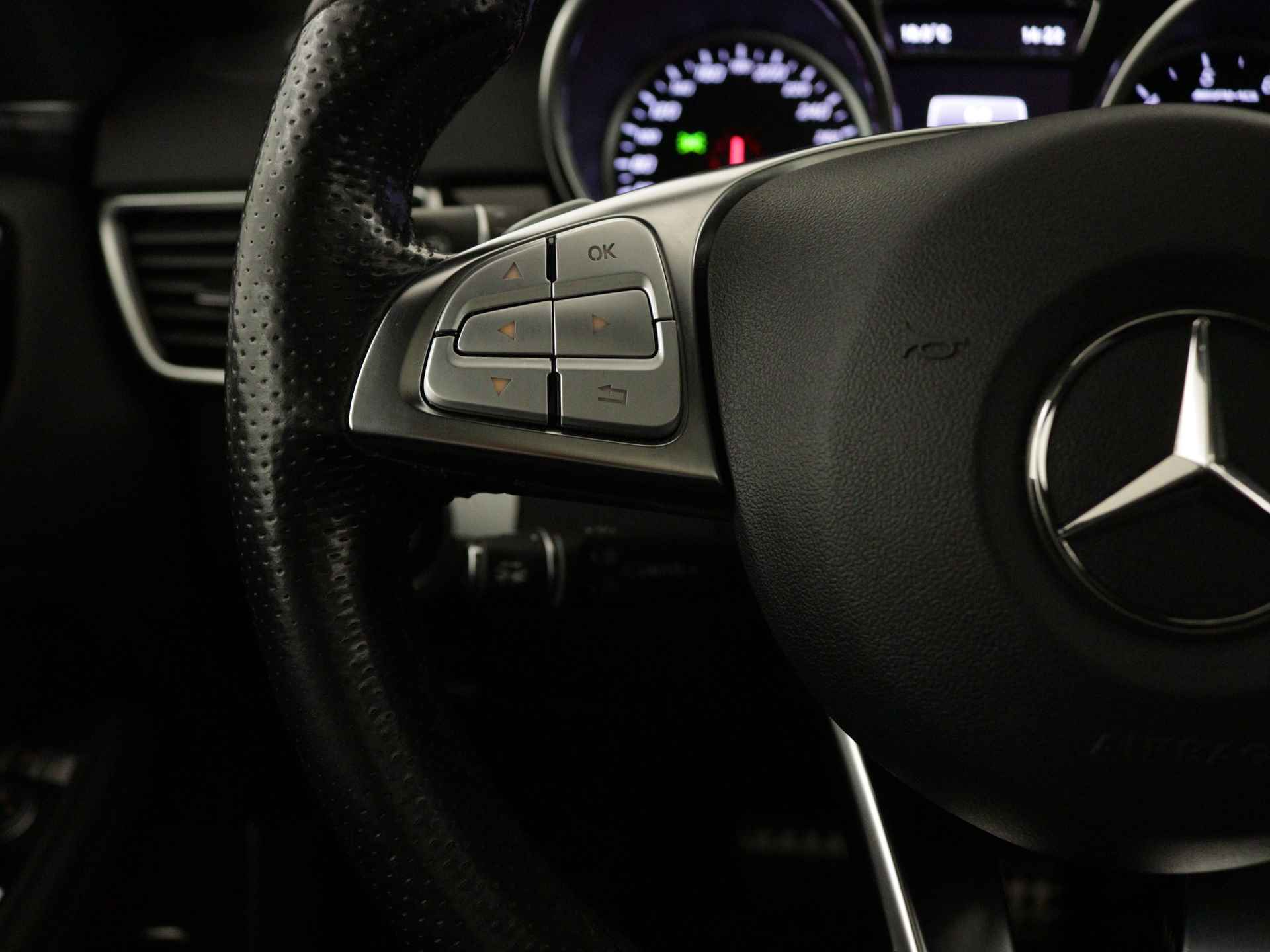 Mercedes-Benz GLE AMG 43 4MATIC Limited | 22 inch. 5 spaaks AMG velgen | Panoramadak | Navigatie | - 25/47