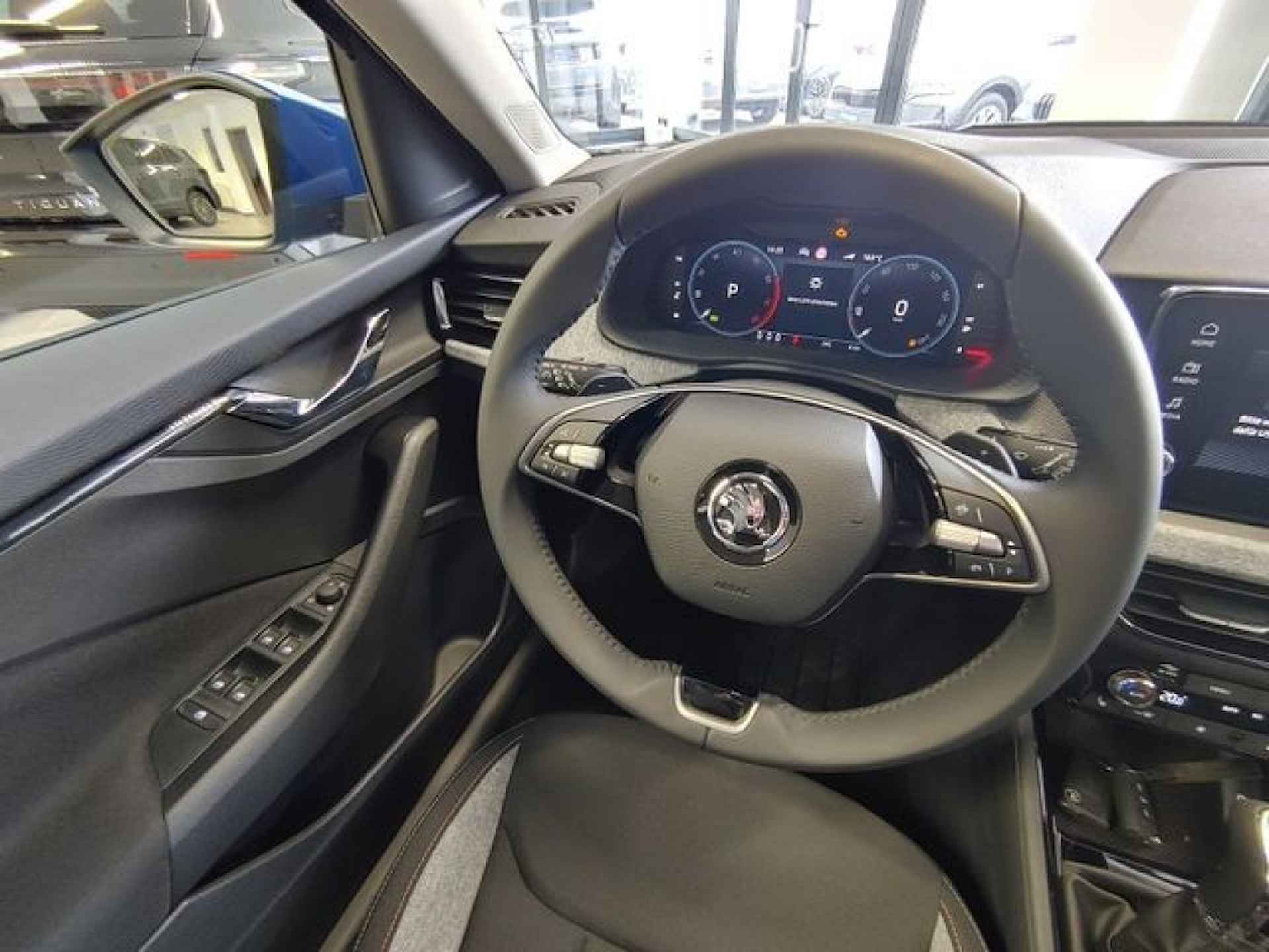 SKODA Kamiq 1.0 TSI DSG SELECTION TREKHAAK/CAMERA/CARPLAY/STOELVERW - 9/17