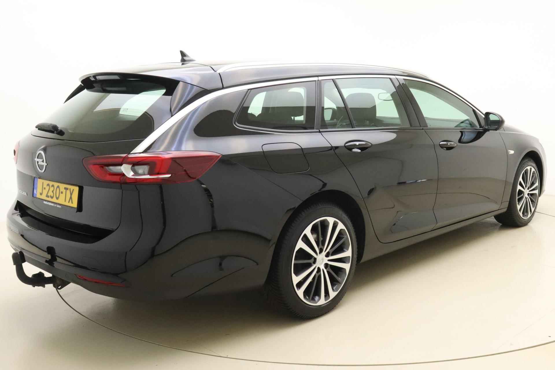 Opel Insignia Sports Tourer 1.5 CDTI Business Elegance | Navigatie systeem | Apple carplay- Android auto | AGR comfort stoelen | Trekhaak | Camera achter | Climate control | Winterpakket | Verwarmd voorruit | - 2/39