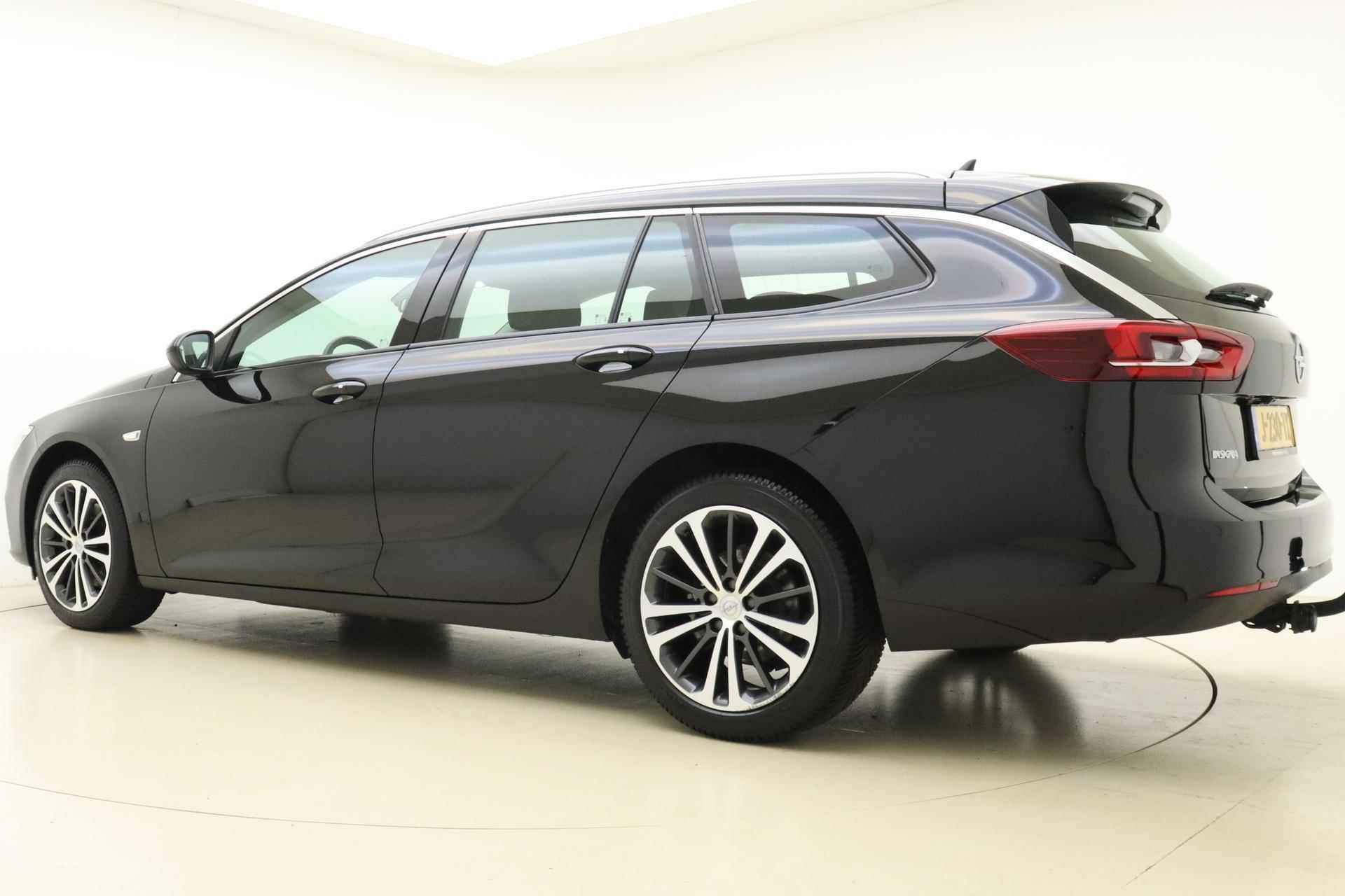 Opel Insignia Sports Tourer 1.5 CDTI Business Elegance | Navigatie systeem | Apple carplay- Android auto | AGR comfort stoelen | Trekhaak | Camera achter | Climate control | Winterpakket | Verwarmd voorruit | - 12/39