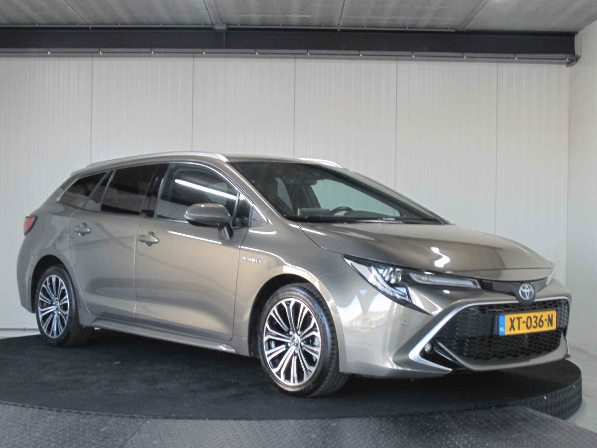 Toyota Corolla Touring Sports 1.8 Hybrid Executive Navi Camera - 25/25