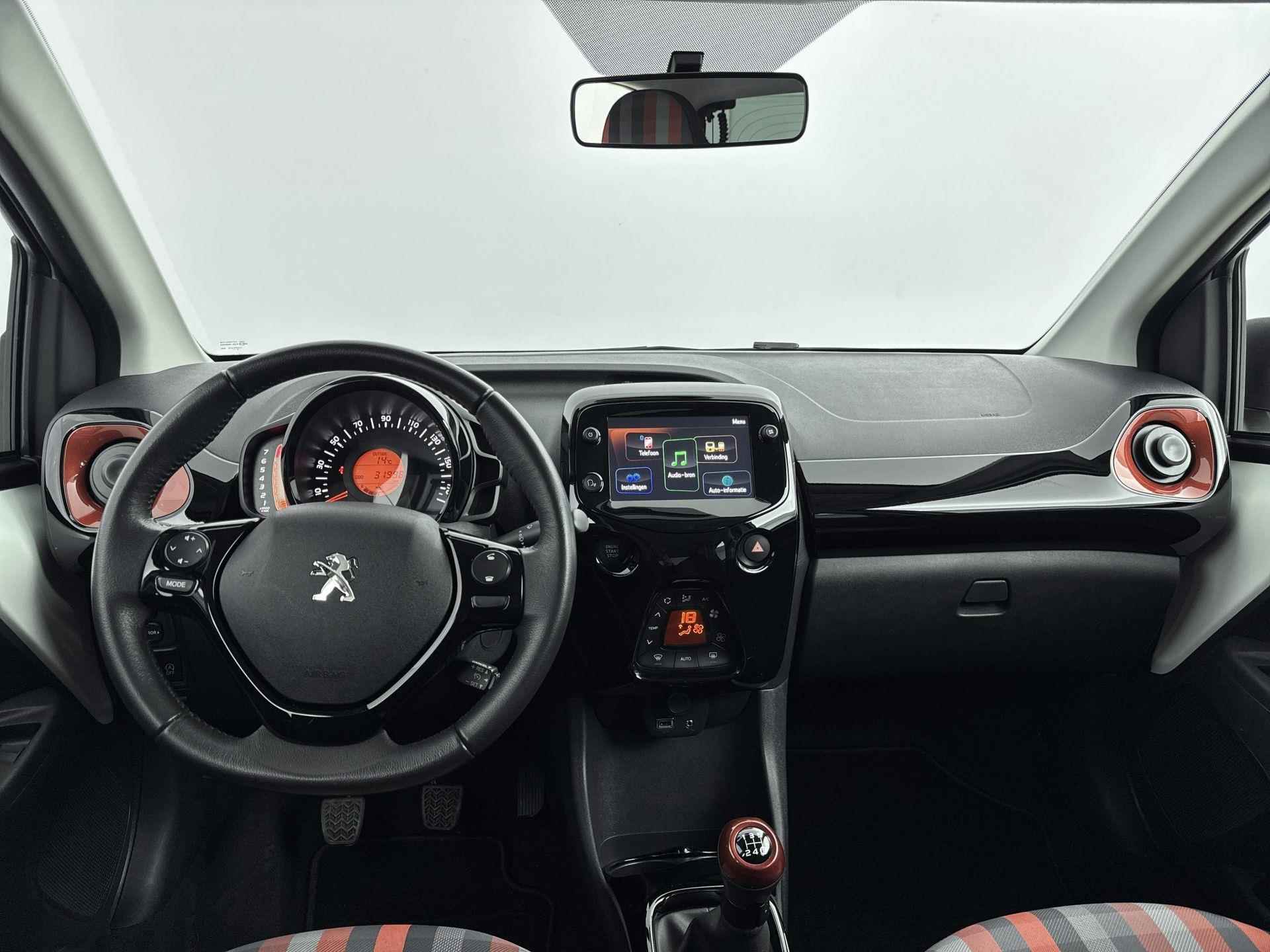 Peugeot 108 1.0 72 pk Allure TOP! | Camera | Carplay | Climate Control | Lichtmetalen Velgen | Keyless Entry - 7/33