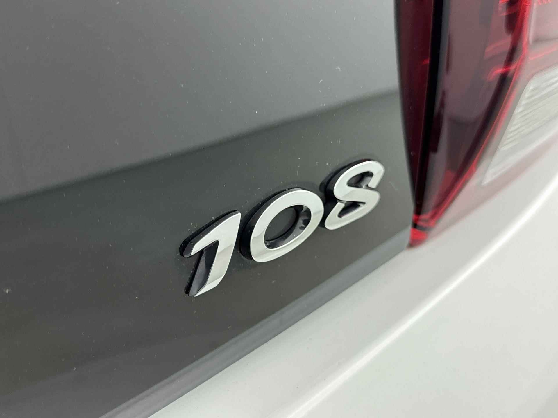 Peugeot 108 1.0 72 pk Allure TOP! | Camera | Carplay | Climate Control | Lichtmetalen Velgen | Keyless Entry - 25/33