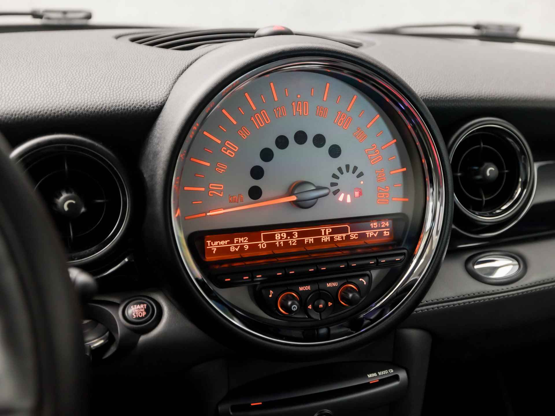 MINI Mini 1.6 Cooper (CLIMATE, NAP, CRUISE, ELEK RAMEN, LEDEREN SPORTSTOELEN, LM VELGEN, NIEUWE APK, NIEUWSTAAT) - 8/31