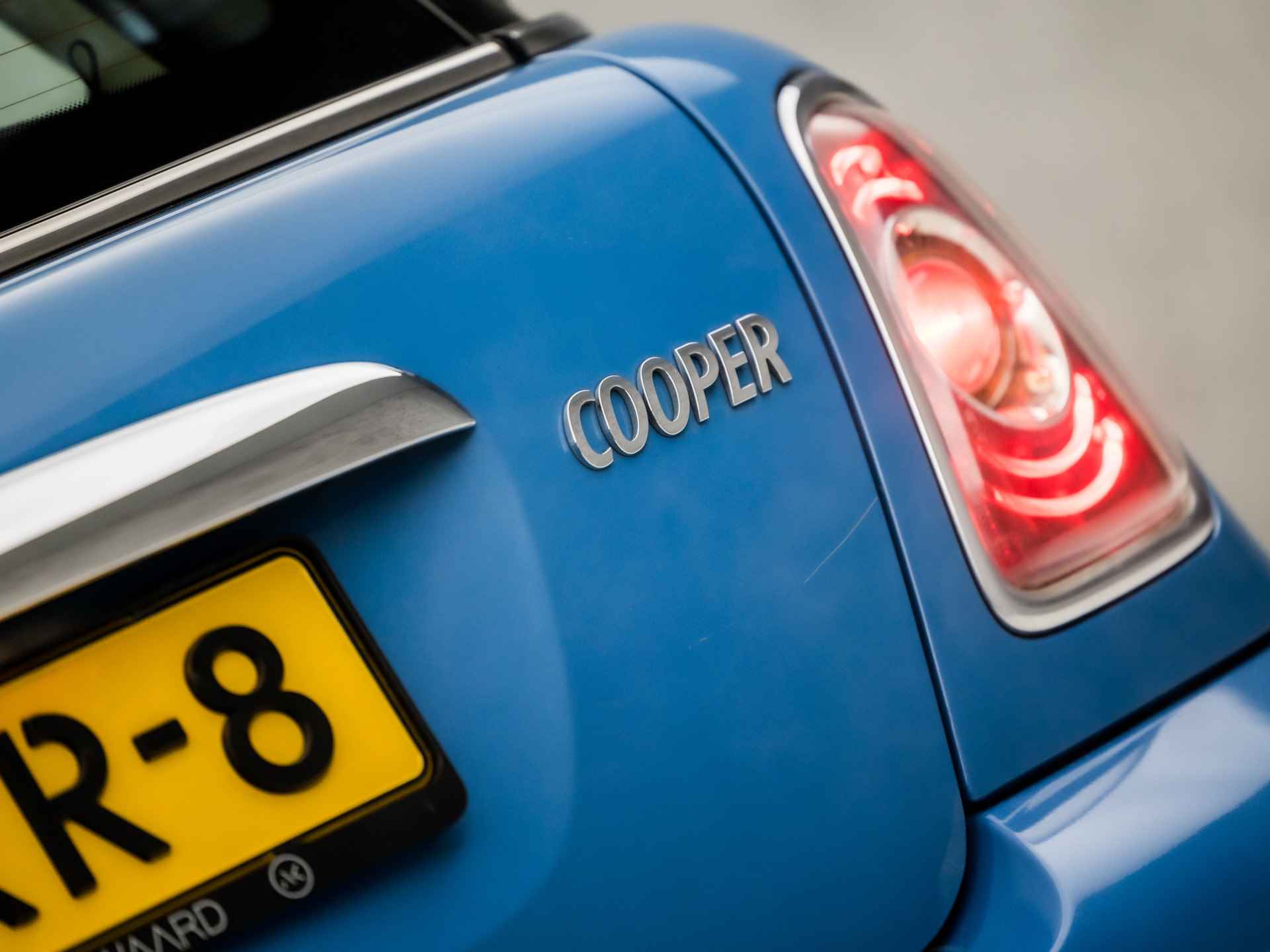 MINI Mini 1.6 Cooper (CLIMATE, NAP, CRUISE, ELEK RAMEN, LEDEREN SPORTSTOELEN, LM VELGEN, NIEUWE APK, NIEUWSTAAT) - 24/31