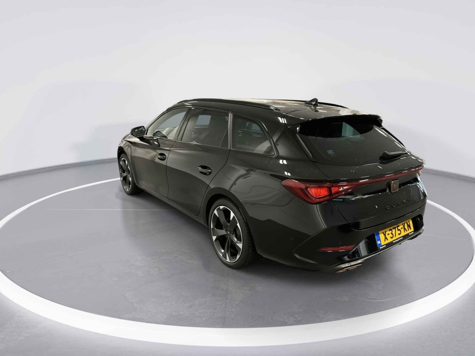 CUPRA Leon Sportstourer 1.4 / 204pk DSG e-Hybrid Business · ACC · Camera · Keyless · Full-Link · Navi · 18'' Inch · Garantie t/m 19-12-2027 of 100.000km - 3/6