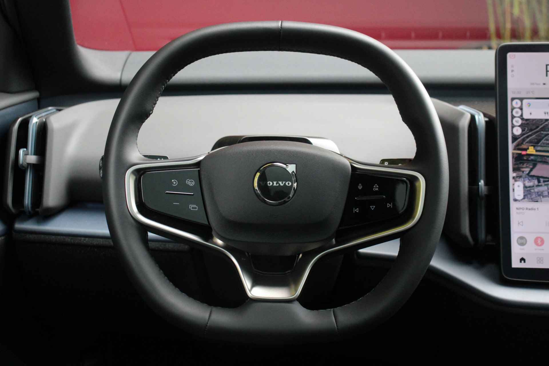 Volvo EX30 Single Motor Extended Range Plus 69 kWh | Harman/Kardon | Camera | Stuur/stoelverwarming | BLIS | 19" Velgen - 12/24