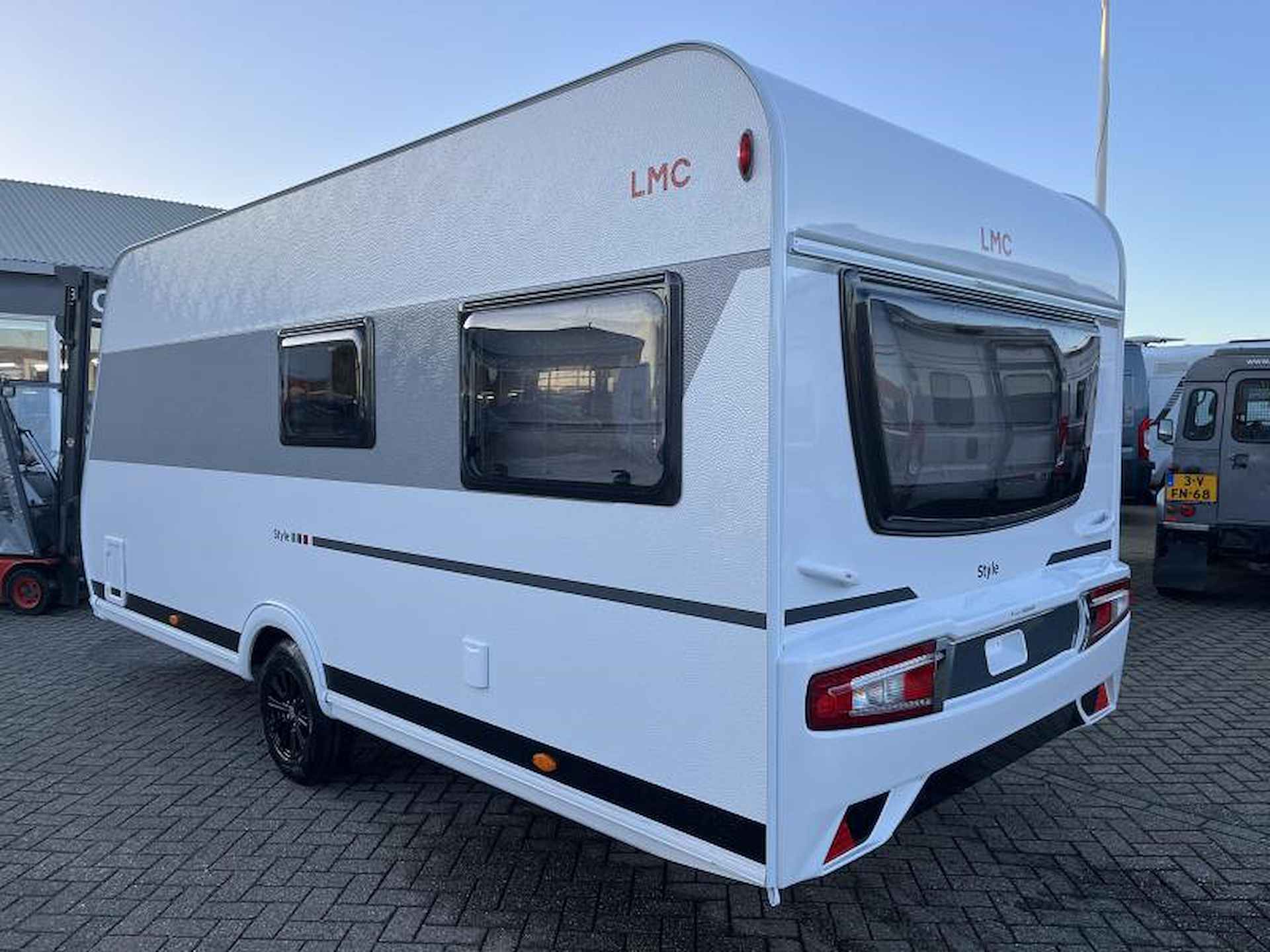 LMC Style 440 D MODEL 2025 - VLOERVERWARM - 7/24