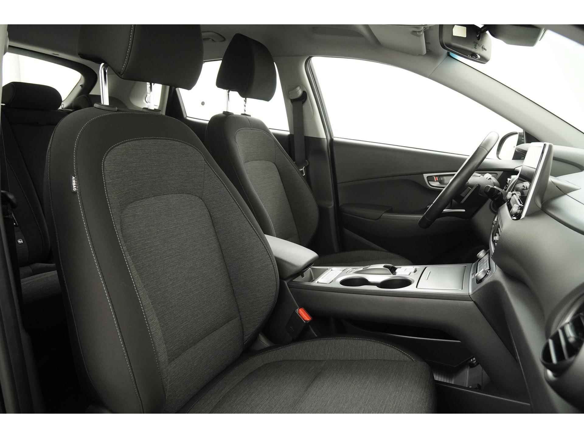 Hyundai KONA EV 64 kWh | 3 Fasen | Navigatie | Stuur & Stoelverwarming | Zondag Open! - 3/39