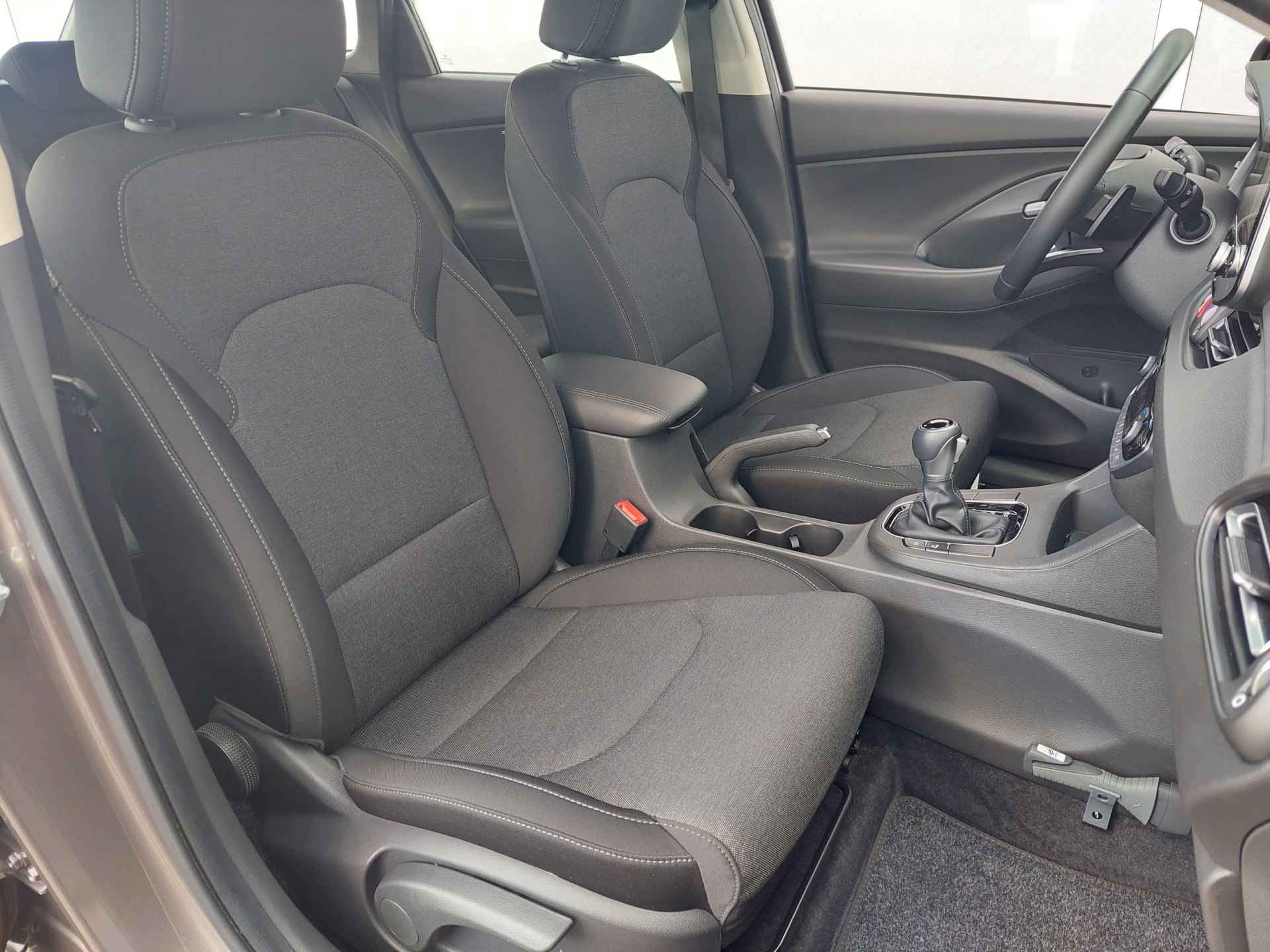 Hyundai i30 Wagon 1.0 T-GDi MHEV Comfort Smart Automaat | navigatie - 26/31