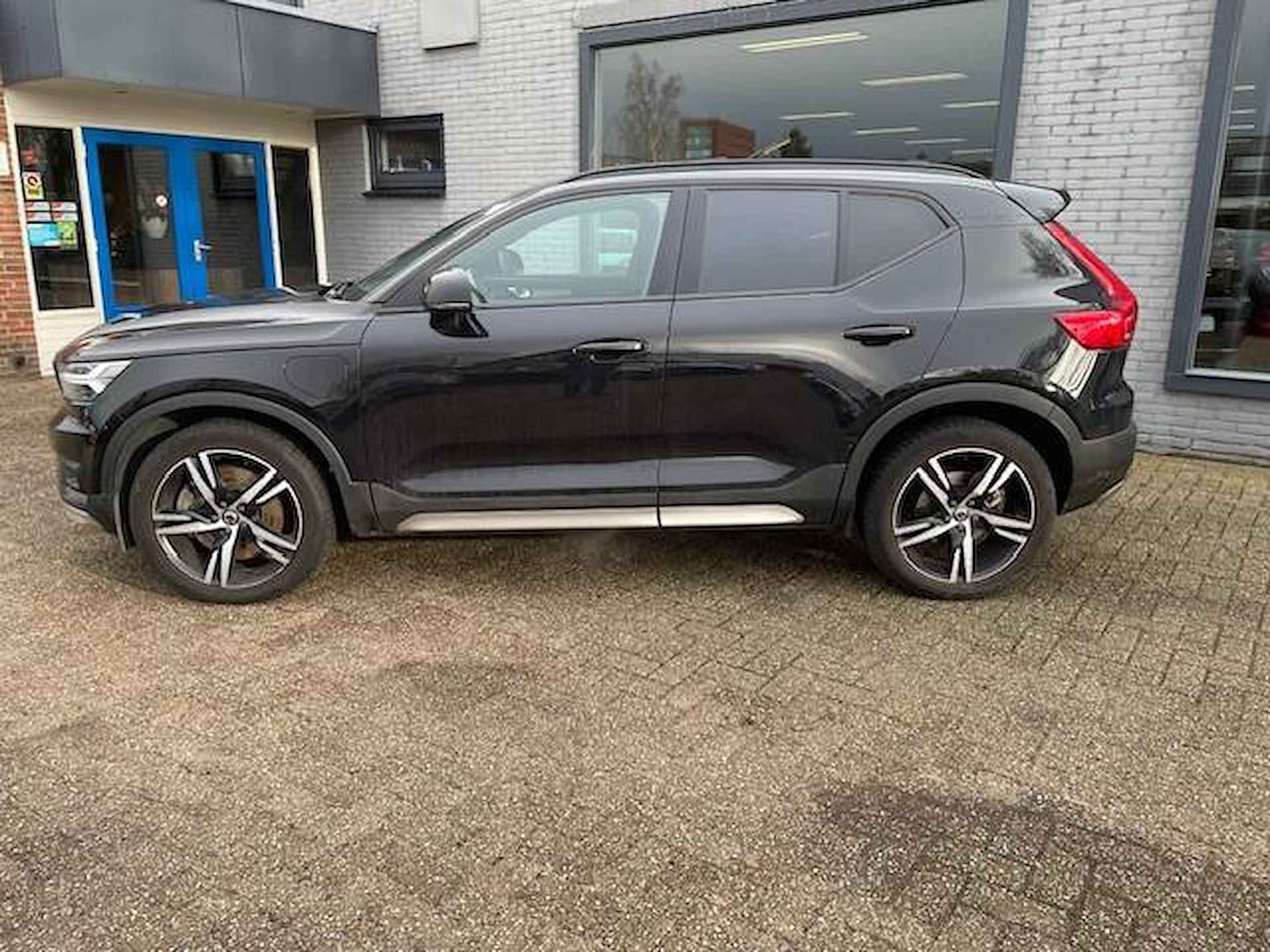 Volvo XC40 1.5 T5 Recharge Plug-in PHEV Facelift Ultimate Dark - 11/11