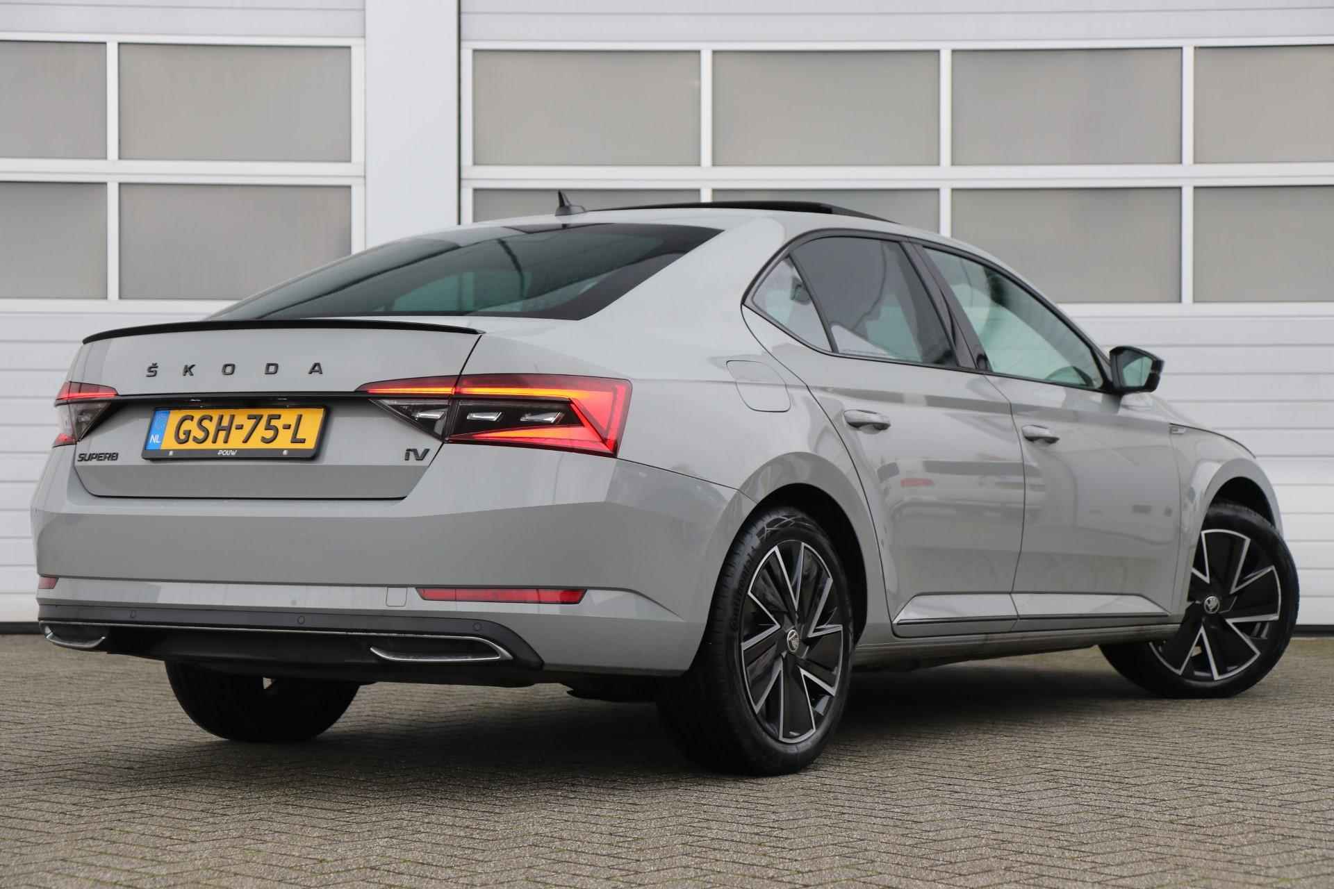 Skoda Superb 1.4 TSI 218pk DSG iV Sportline Business | Panoramadak | 360 Camera | Elektrische Stoelen - 2/44